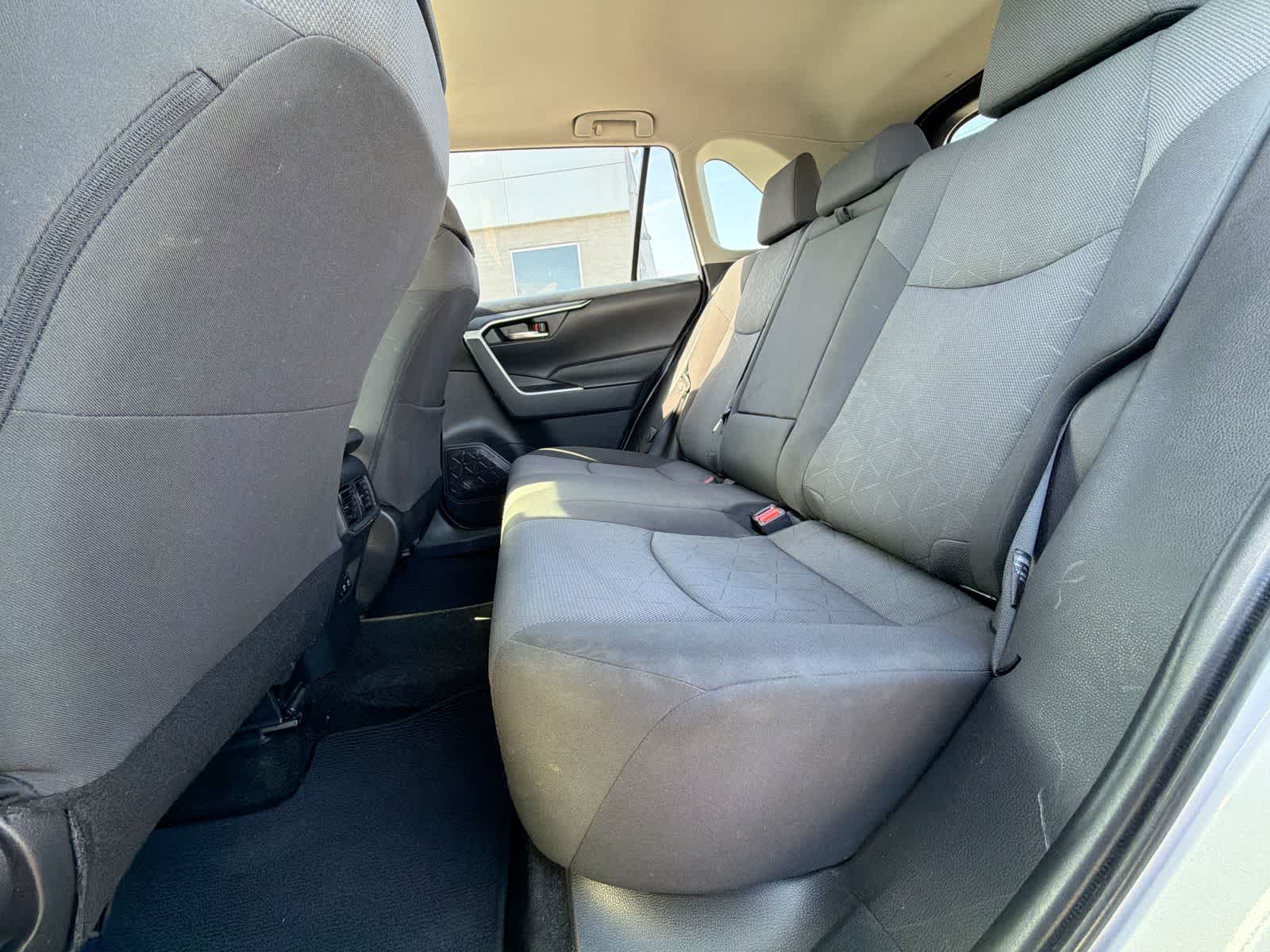 Thumbnail: 2019 Toyota RAV4 - 20