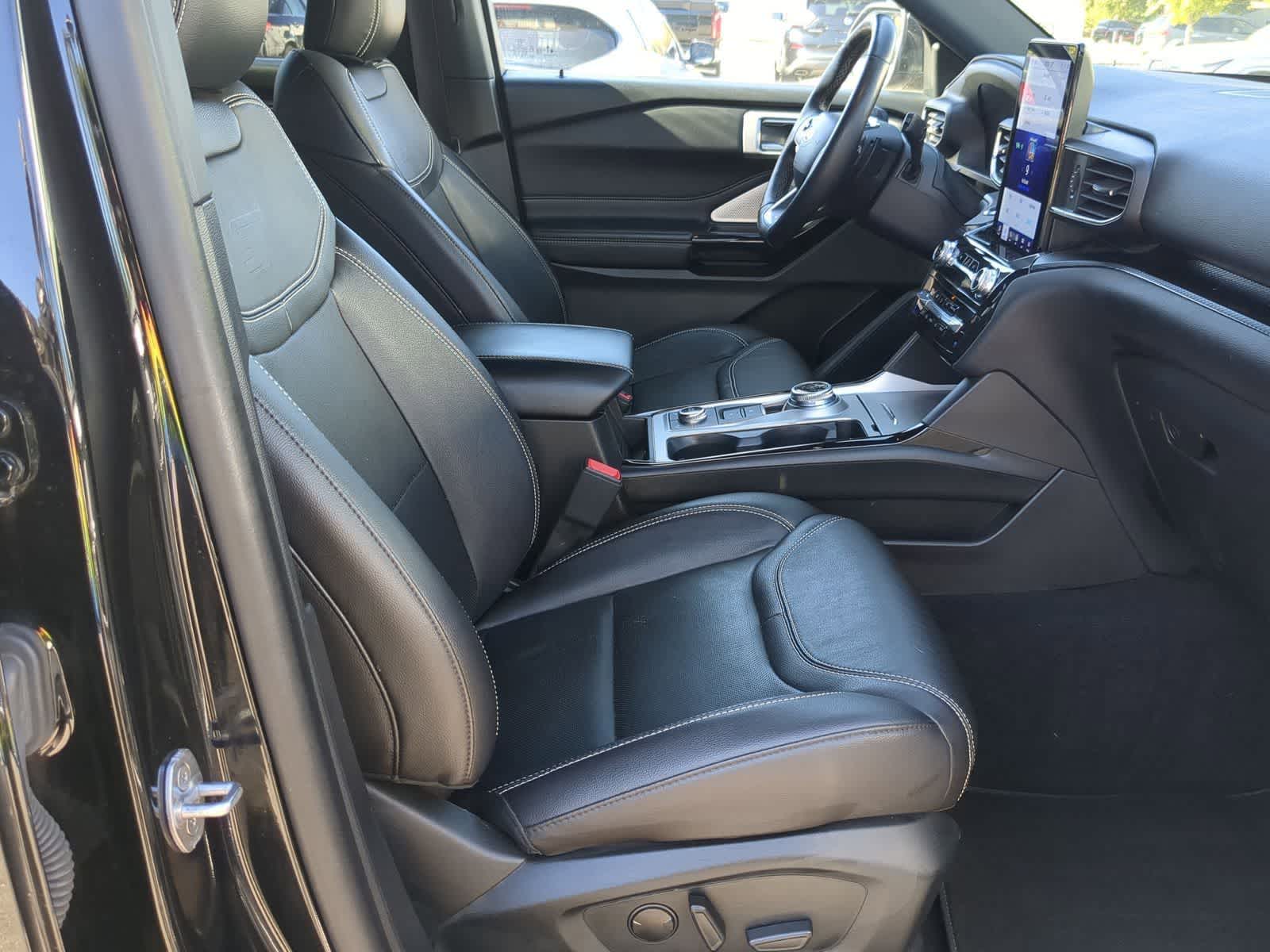 Thumbnail: 2023 Ford Explorer - 28