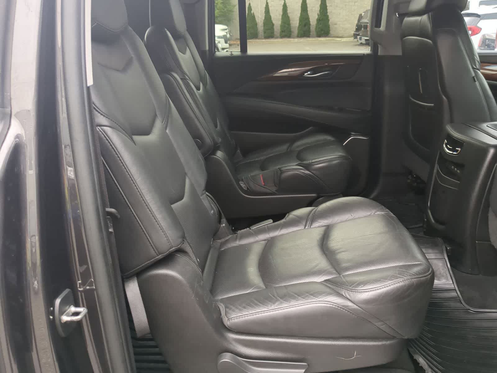 Thumbnail: 2017 Cadillac Escalade - 27