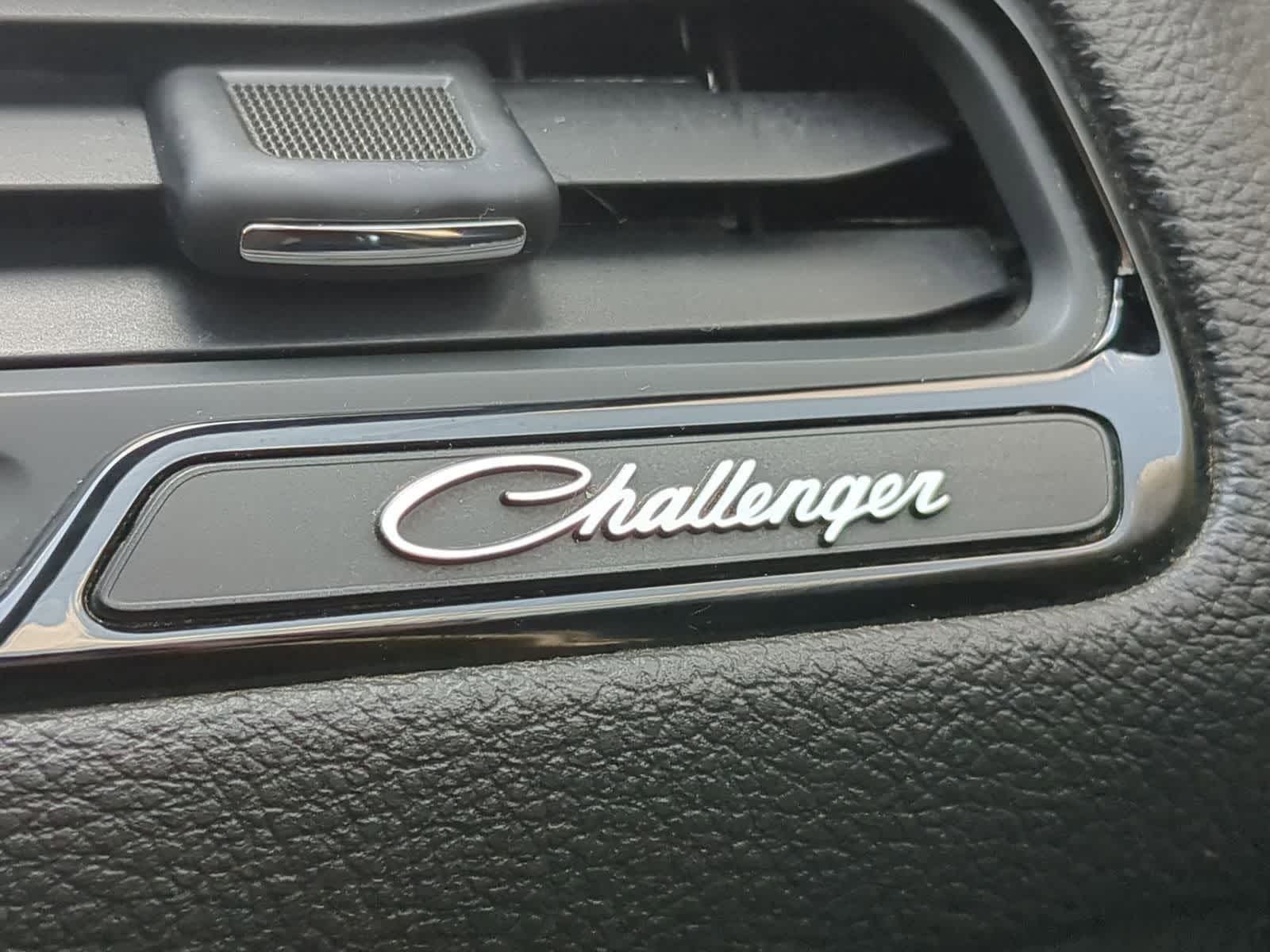 2022 Dodge Challenger GT 18