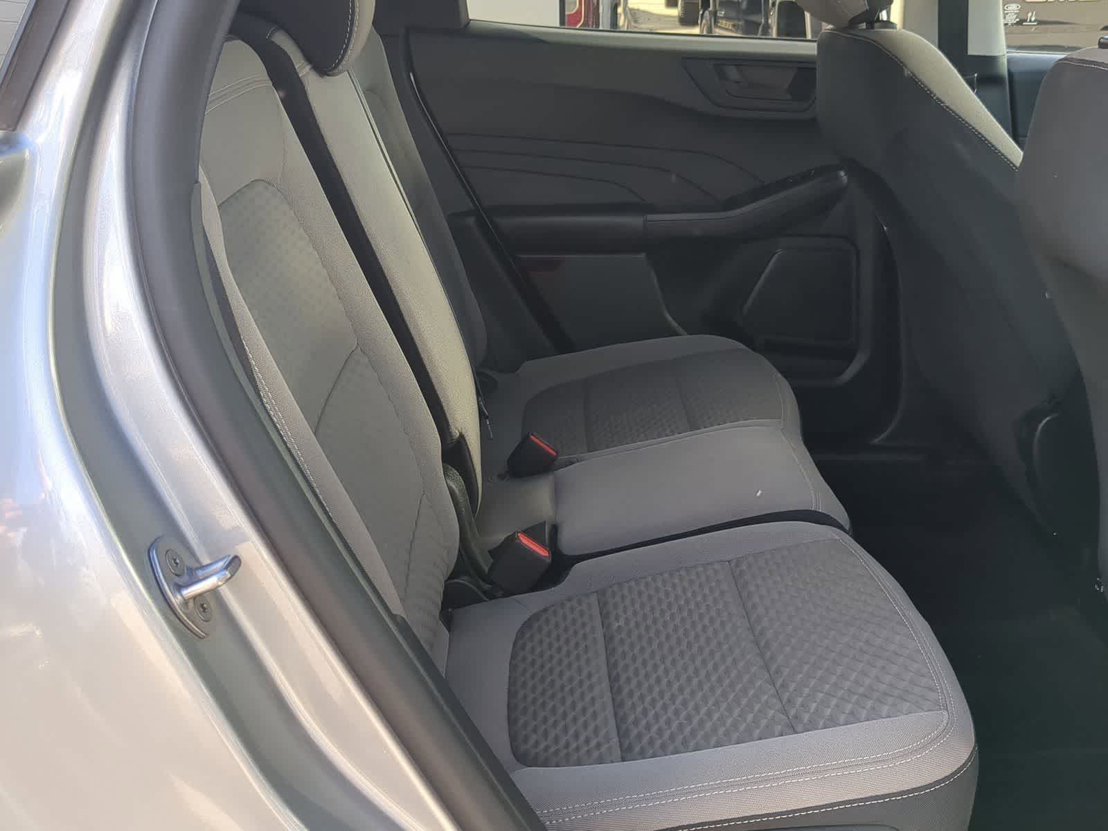 Thumbnail: 2022 Ford Escape - 22