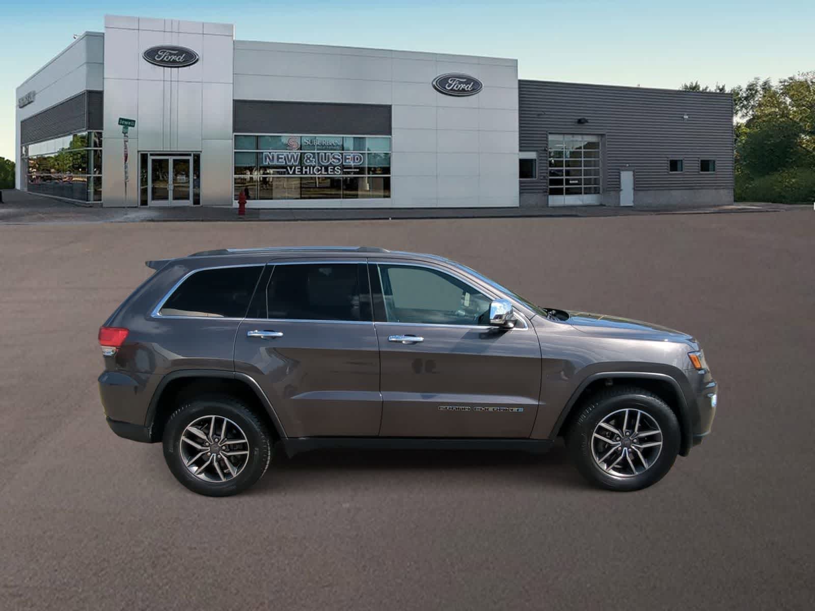 Thumbnail: 2019 Jeep Grand Cherokee - 12