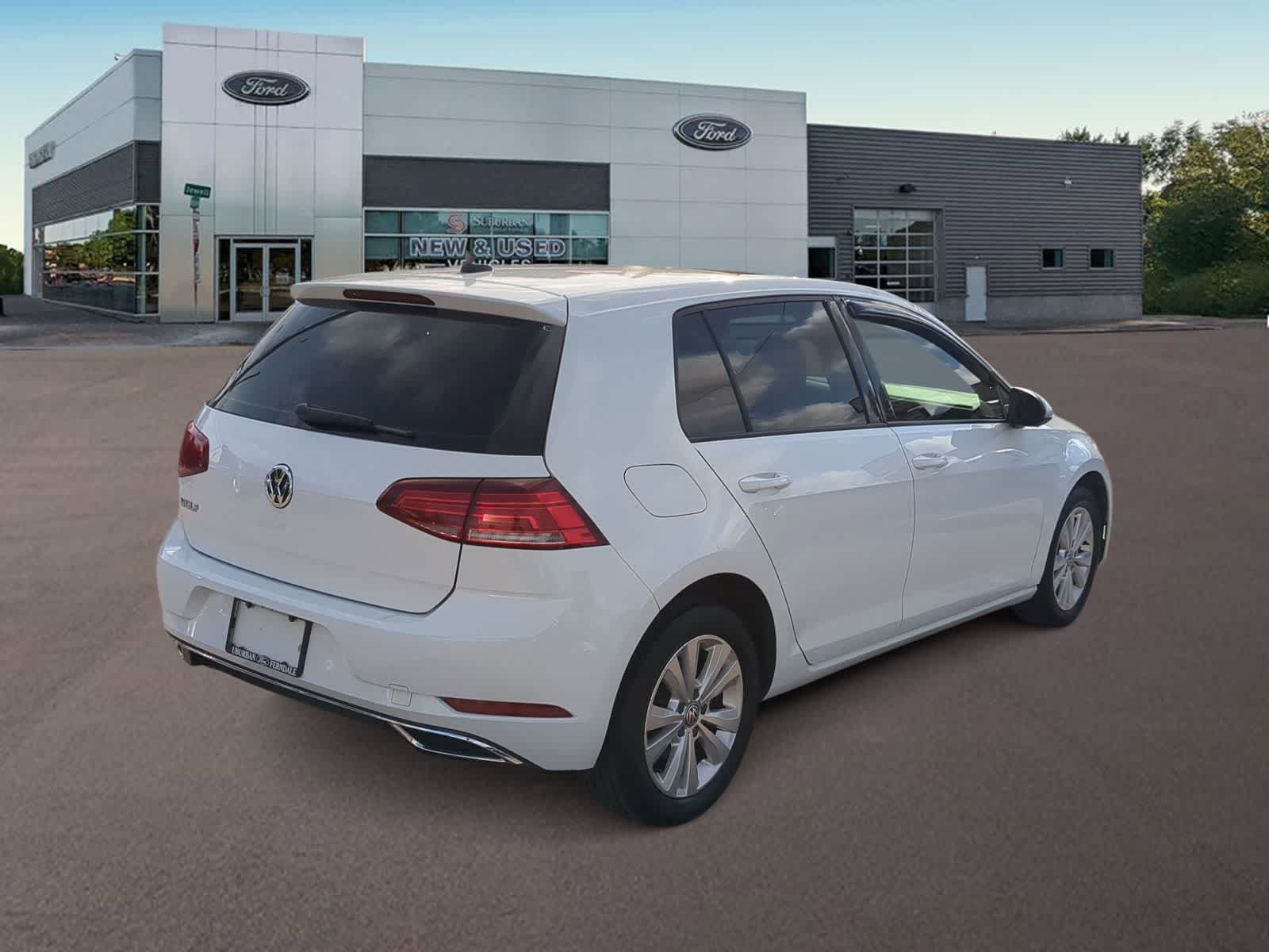 Thumbnail: 2021 Volkswagen Golf - 9