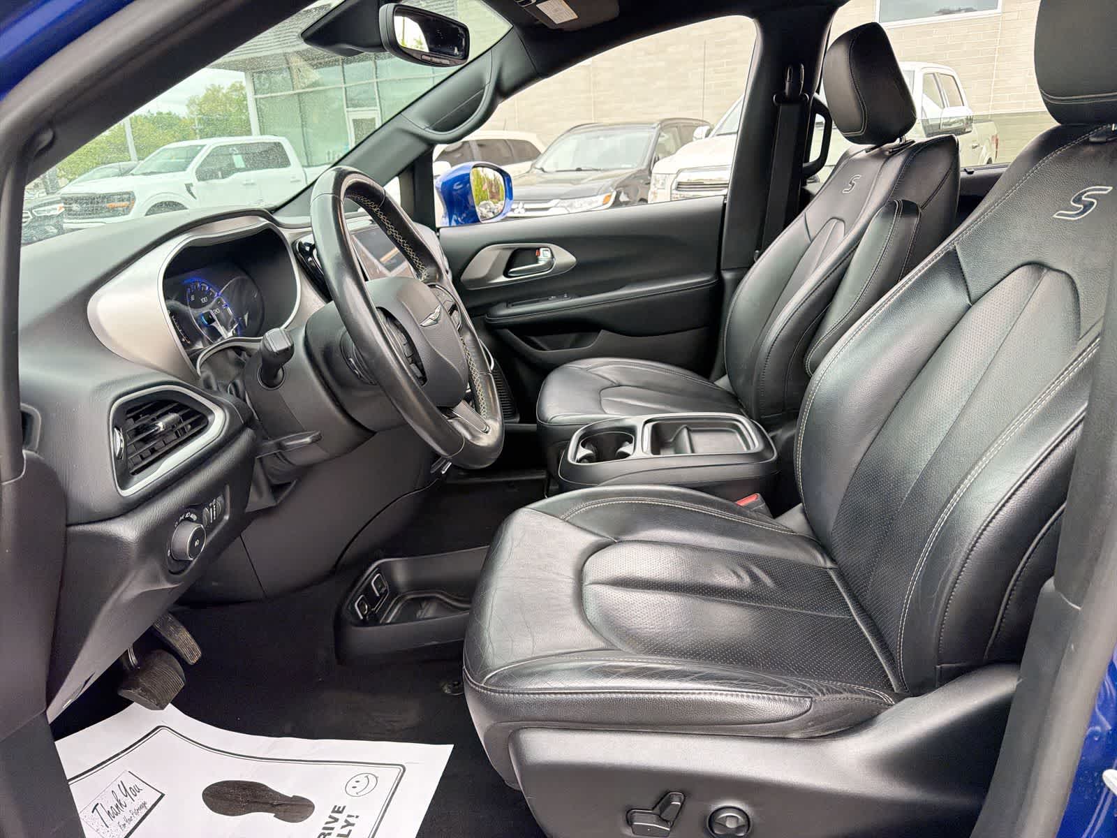 Thumbnail: 2020 Chrysler Pacifica - 14