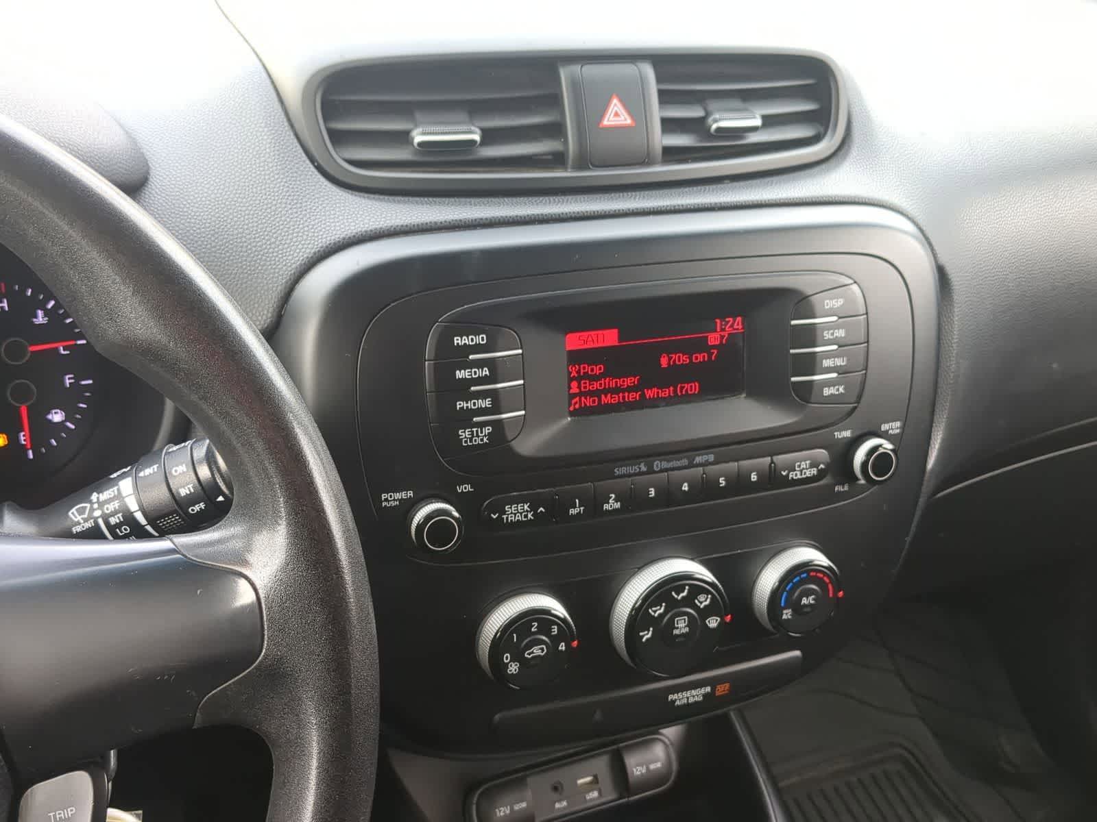 Thumbnail: 2015 Kia Soul - 29