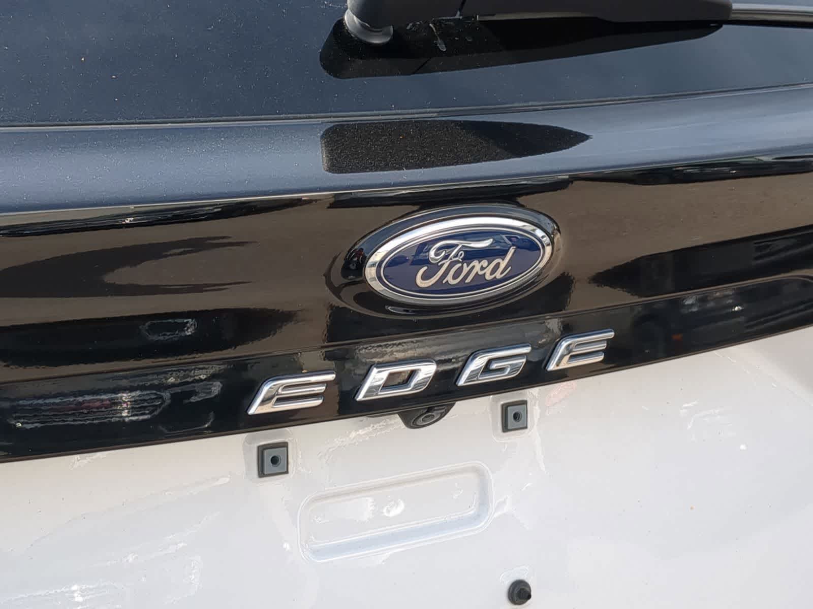 2022 Ford Edge SEL 16