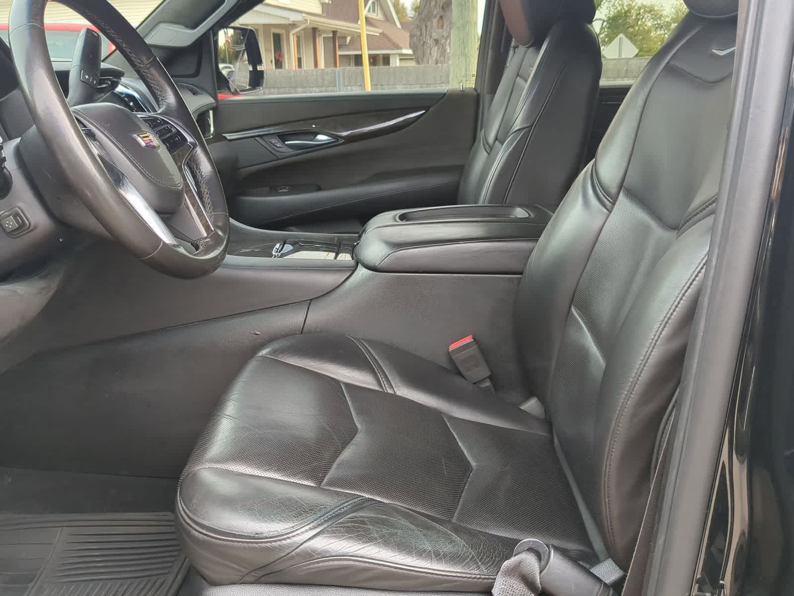 Thumbnail: 2016 Cadillac Escalade - 22