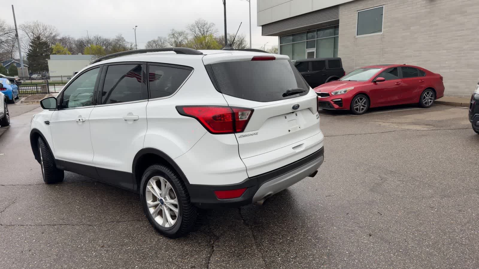 Thumbnail: 2019 Ford Escape - 8