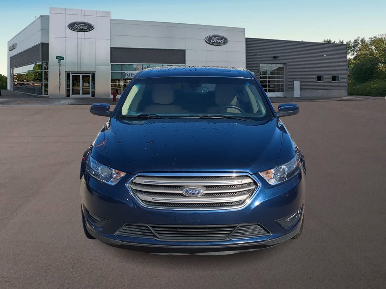 Thumbnail: 2016 Ford Taurus - 3