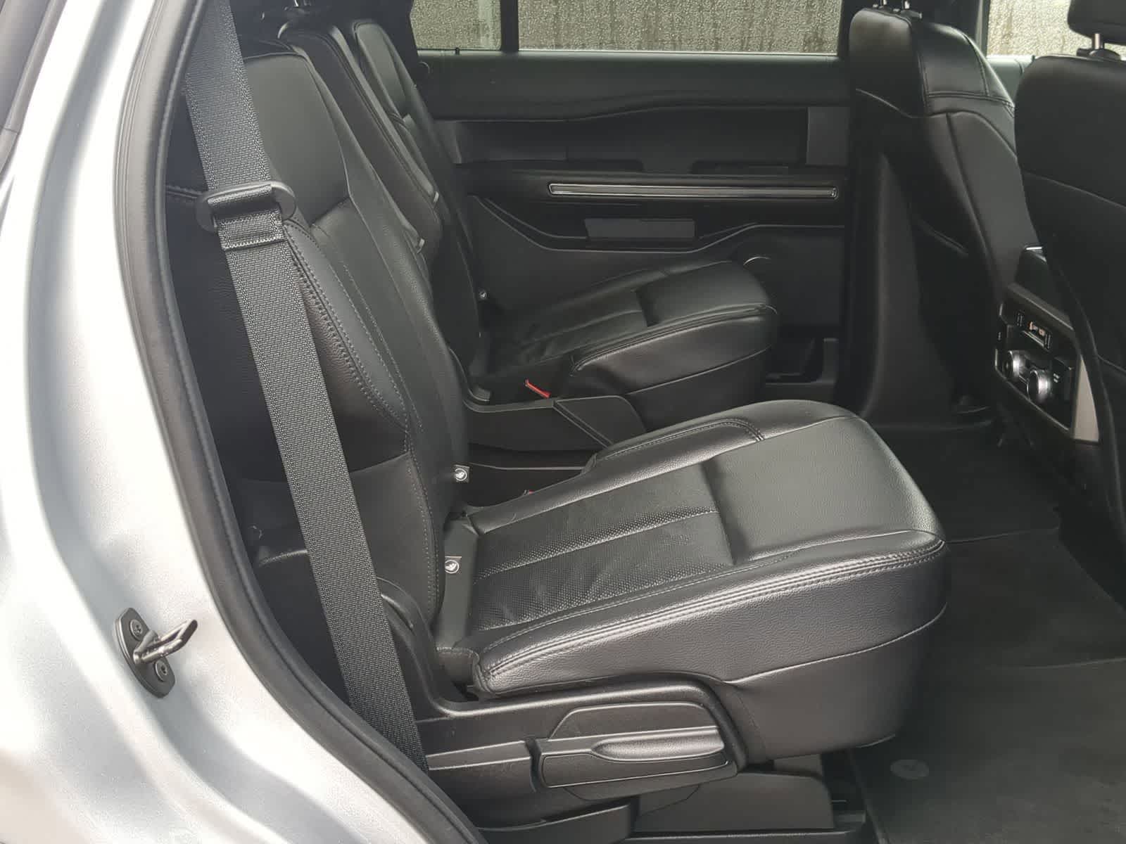 Thumbnail: 2020 Ford Expedition - 27