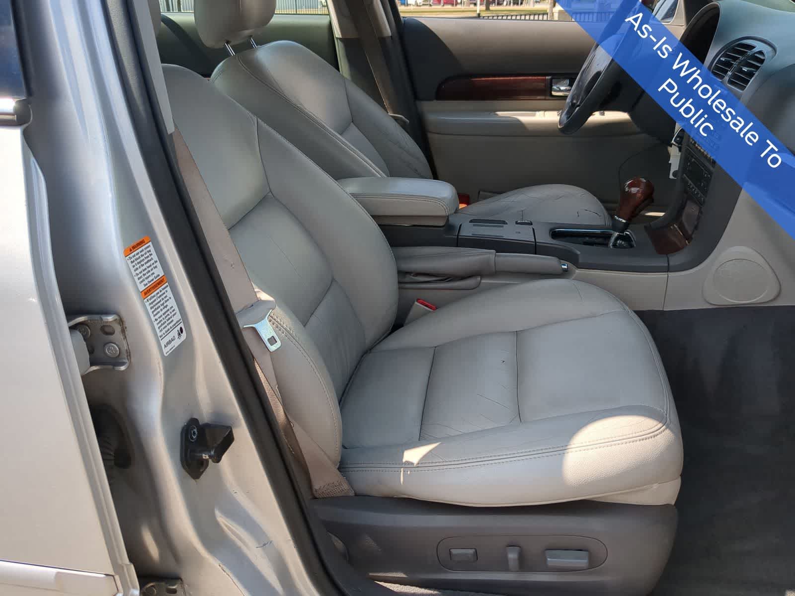 Thumbnail: 2000 Lincoln LS - 21
