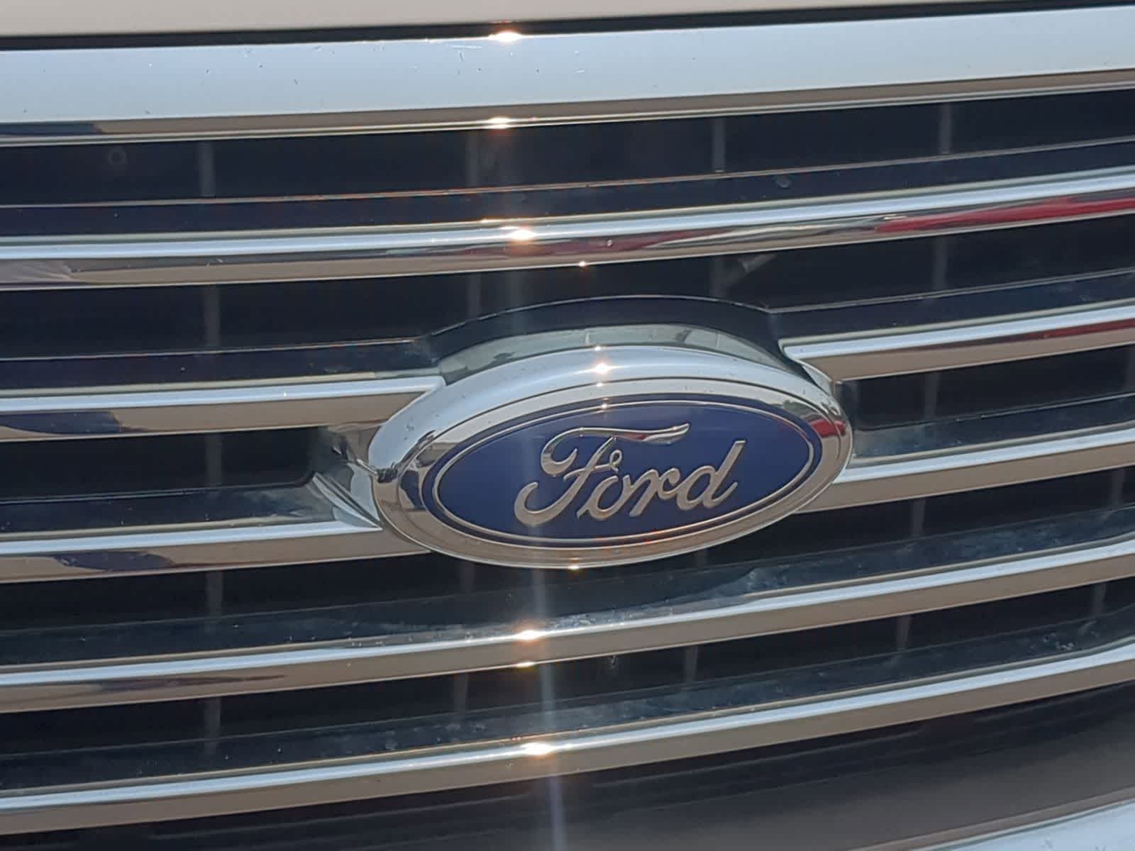 Thumbnail: 2015 Ford F-150 - 16