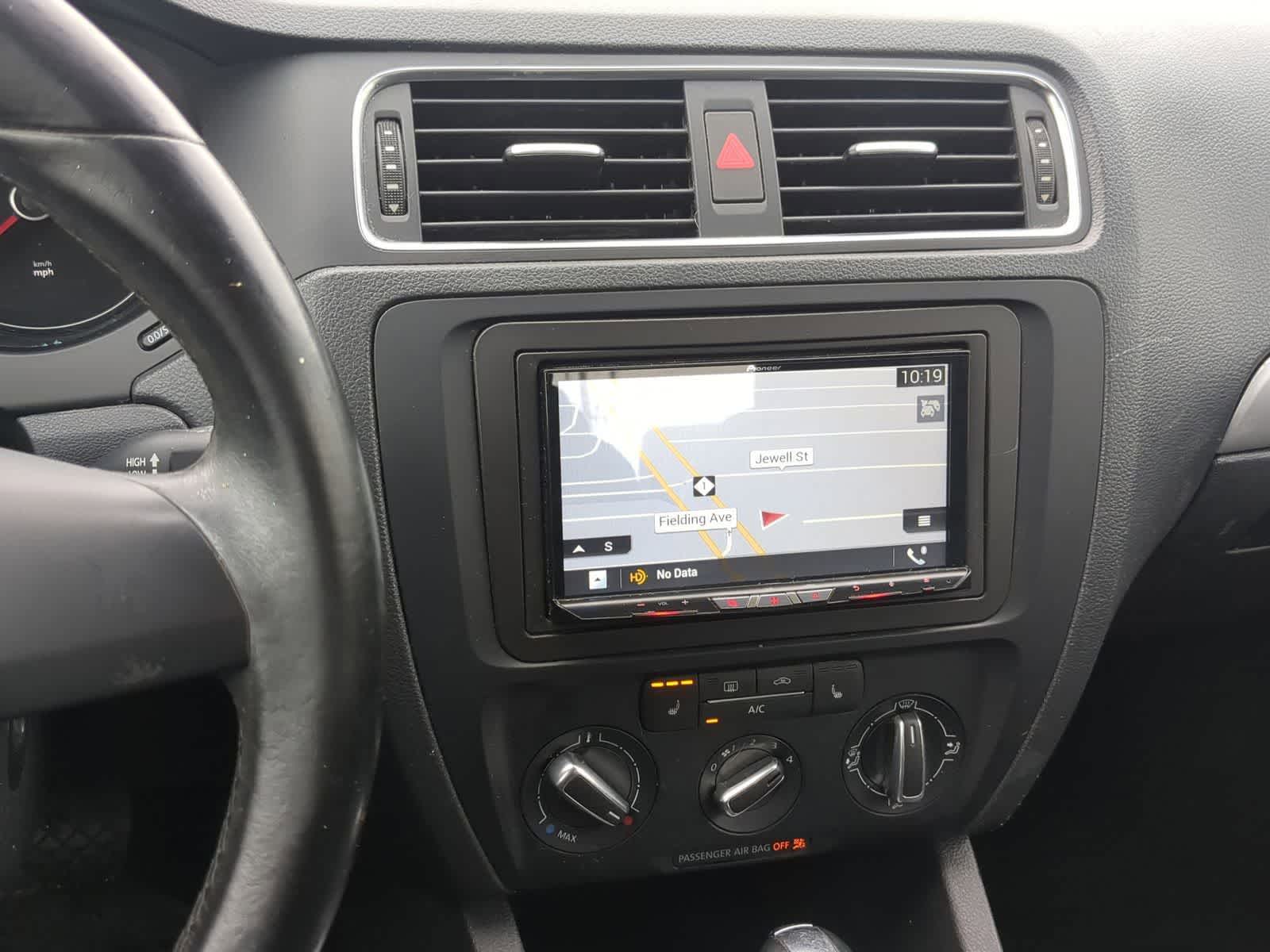 Thumbnail: 2014 Volkswagen Jetta - 28