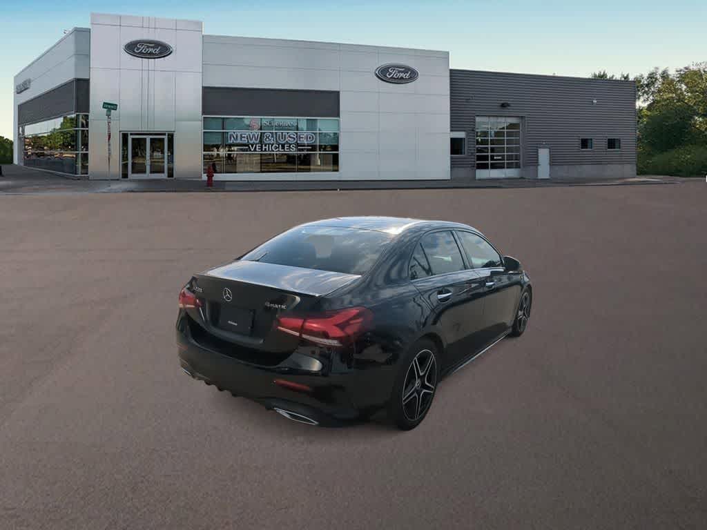 Thumbnail: 2020 Mercedes-Benz A-Class - 10