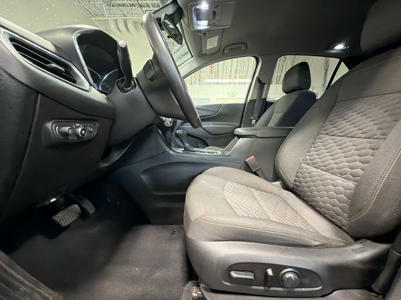 Thumbnail: 2020 Chevrolet Equinox - 14