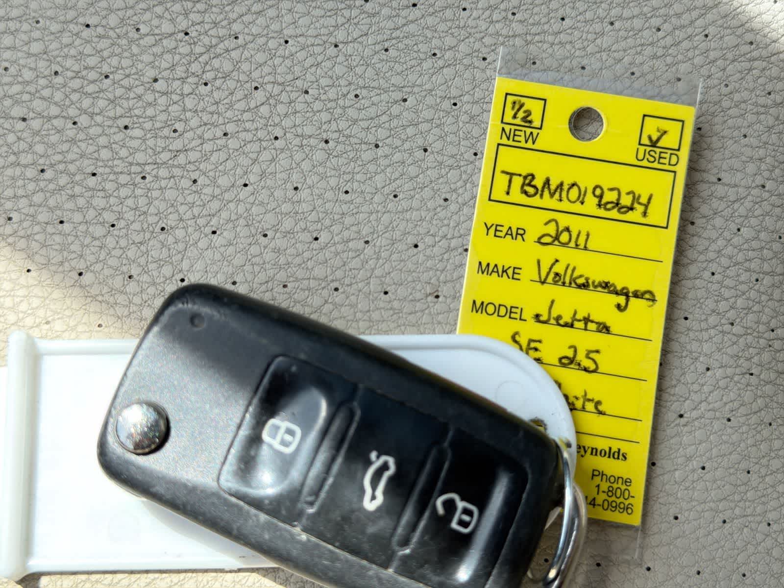 Thumbnail: 2011 Volkswagen Jetta - 33