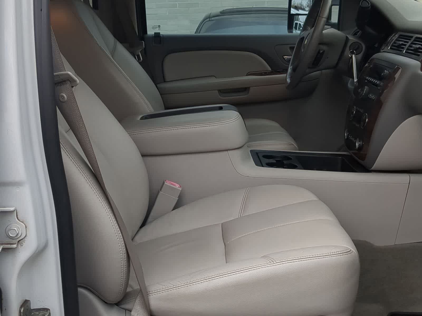 Thumbnail: 2009 Chevrolet Silverado 1500 - 23