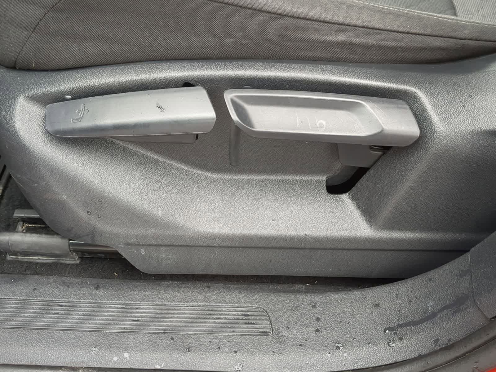 Thumbnail: 2019 Volkswagen Tiguan - 20