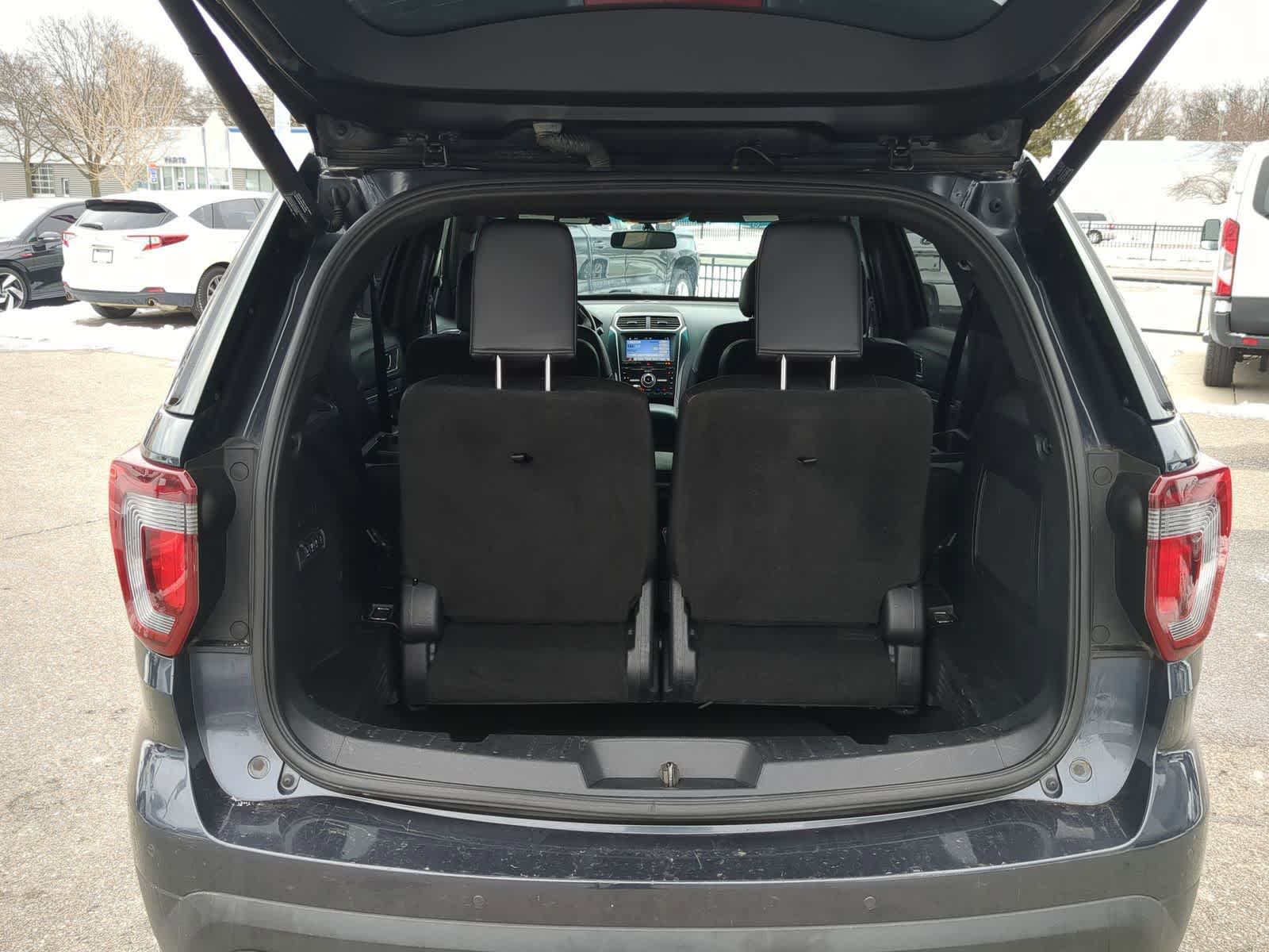 Thumbnail: 2017 Ford Explorer - 41