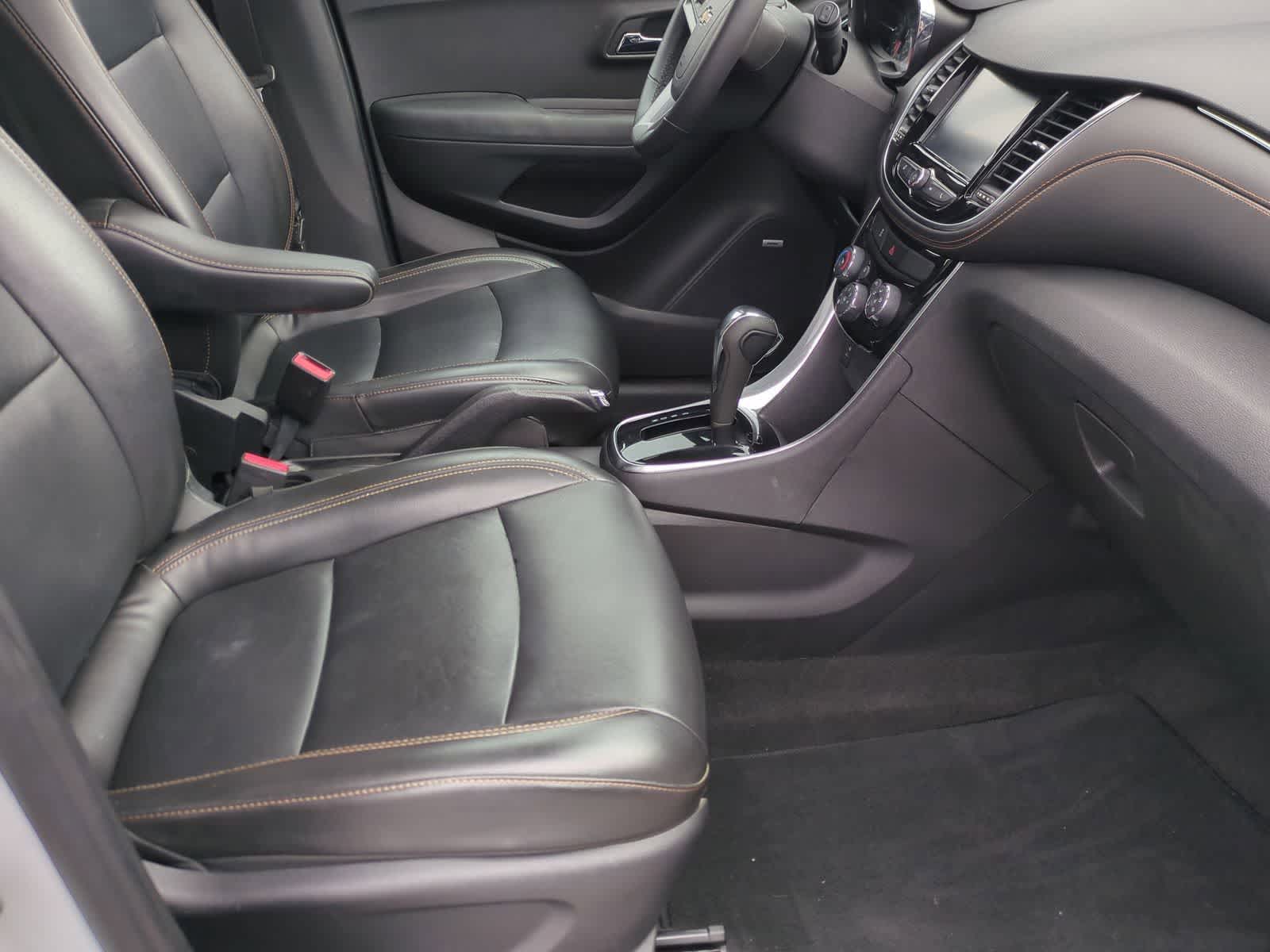 Thumbnail: 2017 Chevrolet Trax - 34