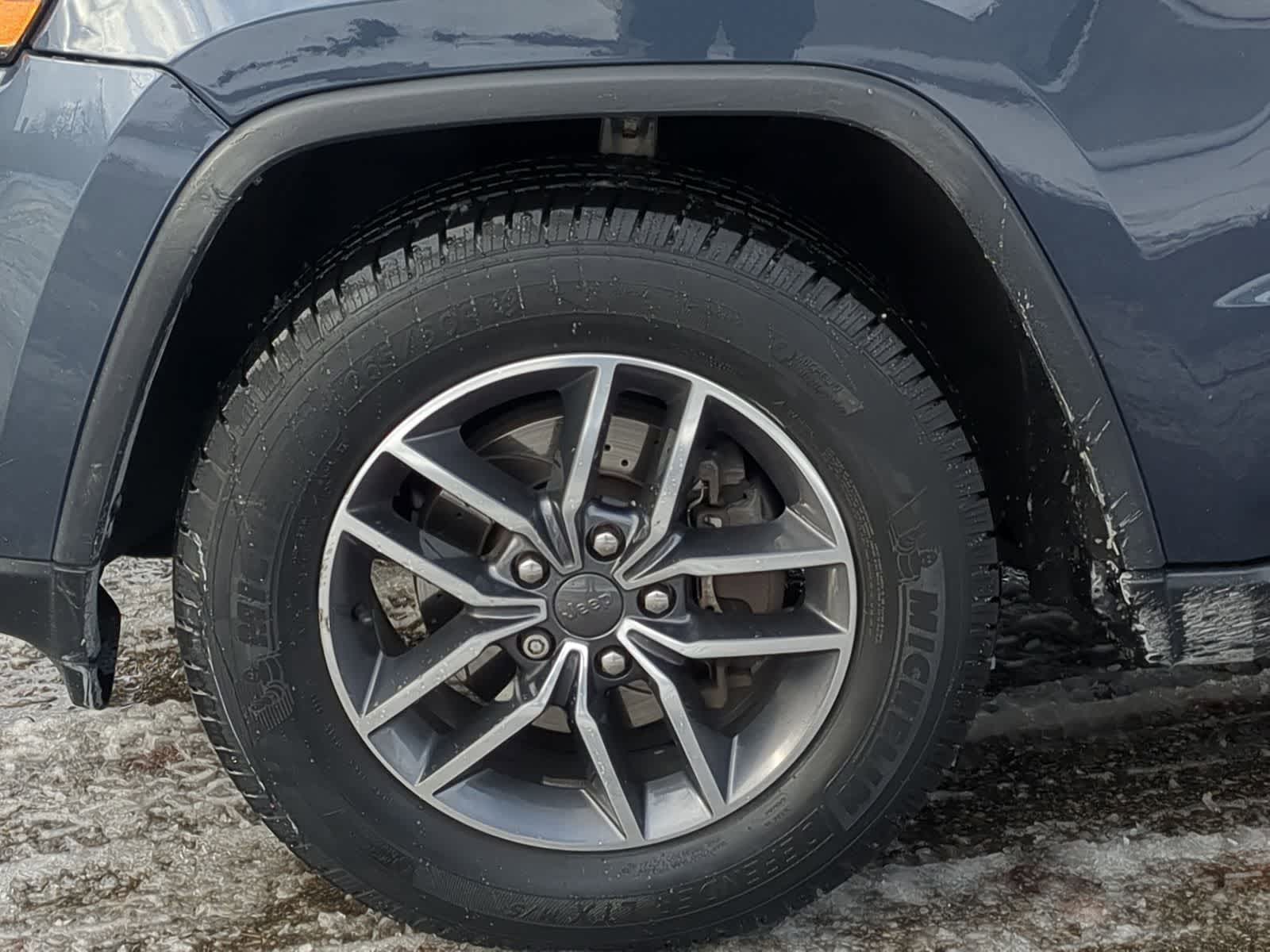 Thumbnail: 2020 Jeep Grand Cherokee - 17