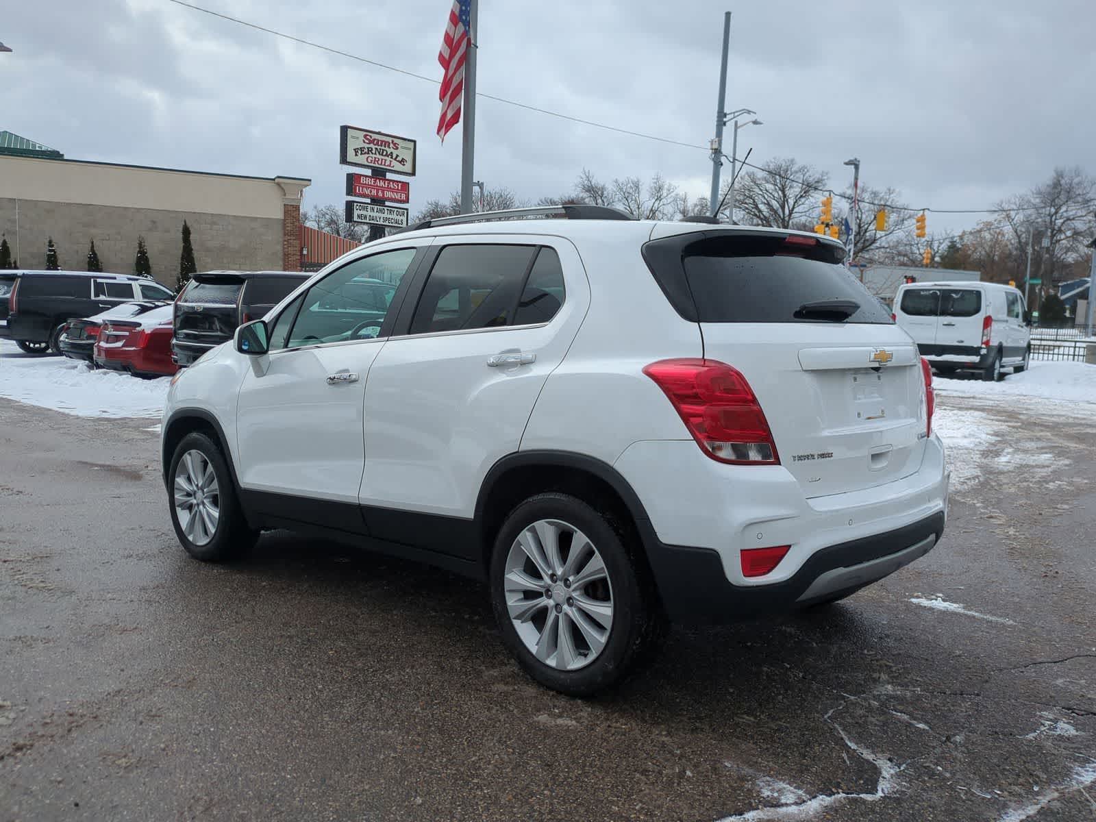 Thumbnail: 2017 Chevrolet Trax - 15