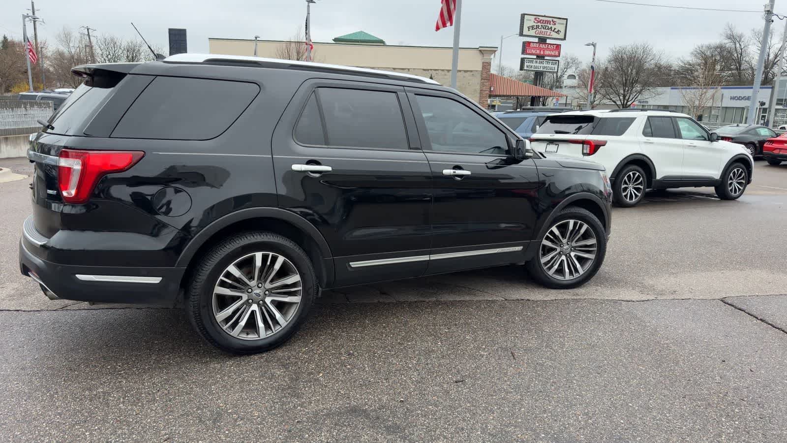 Thumbnail: 2018 Ford Explorer - 11