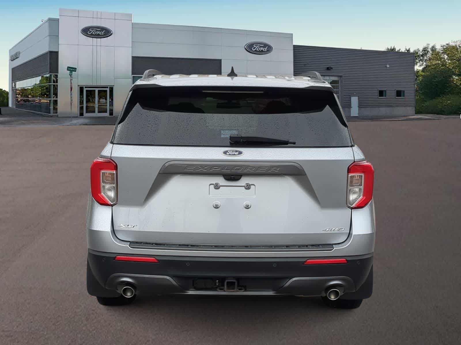 Thumbnail: 2022 Ford Explorer - 10