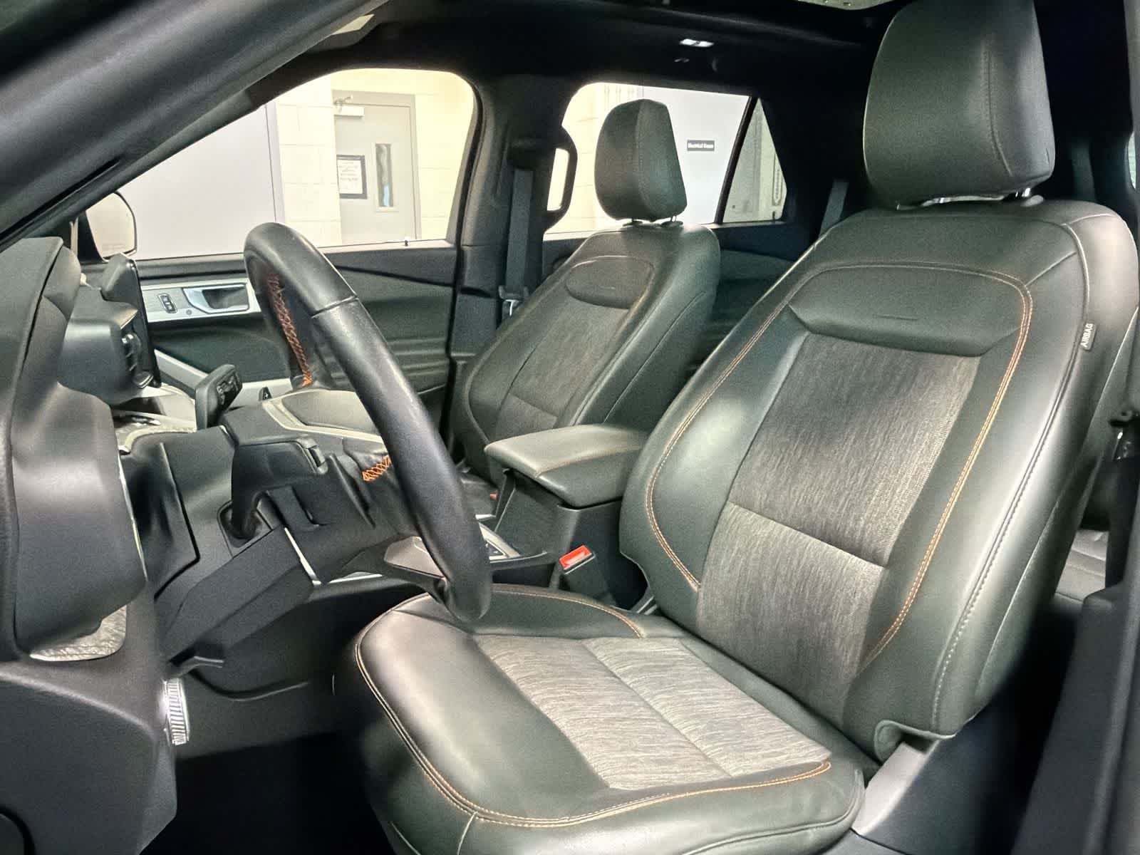 Thumbnail: 2022 Ford Explorer - 23