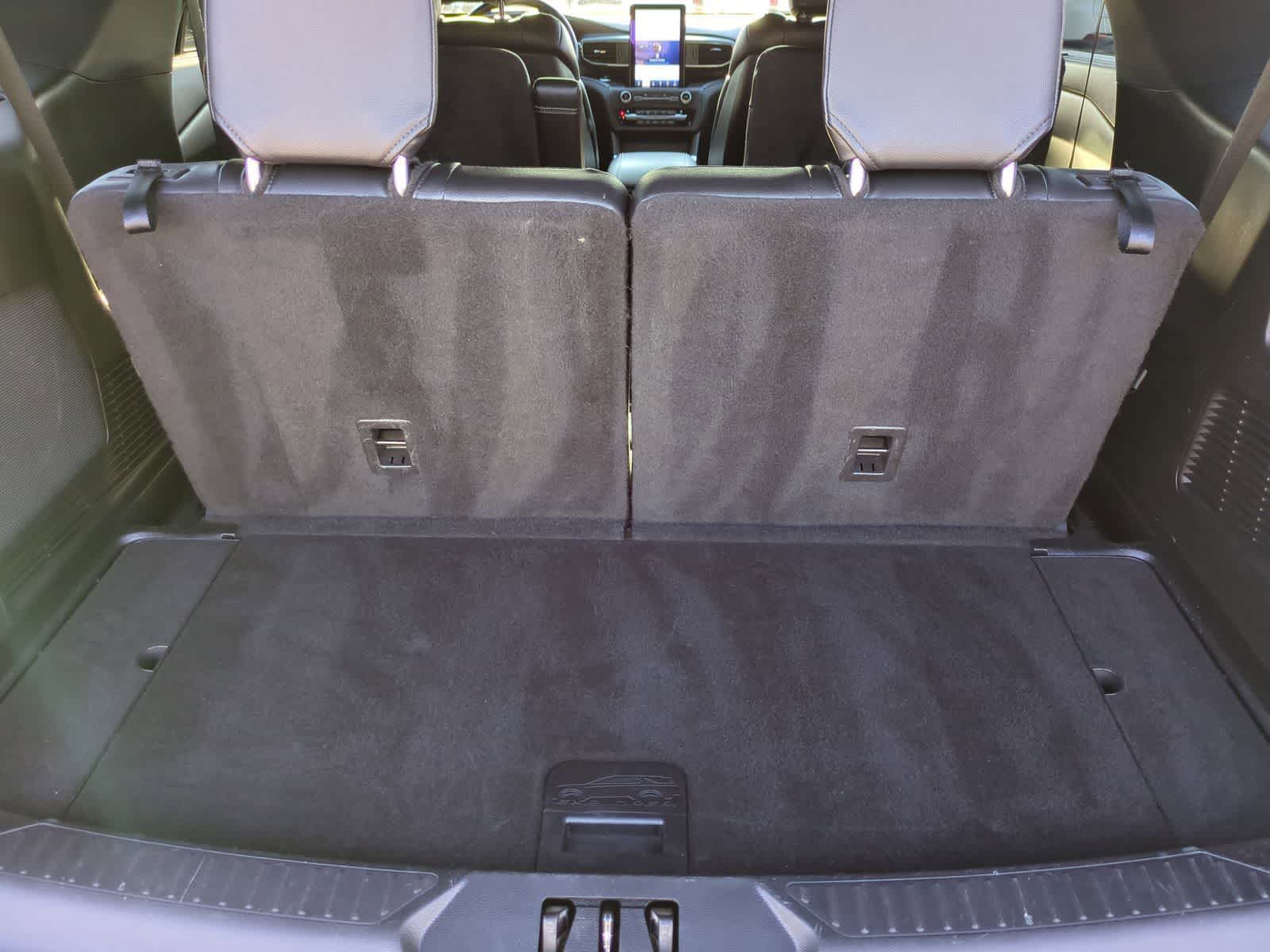 Thumbnail: 2020 Ford Explorer - 41