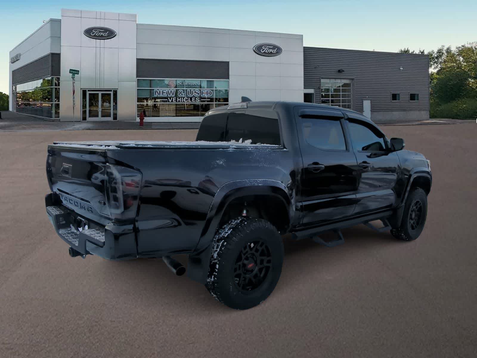 Thumbnail: 2023 Toyota Tacoma - 10