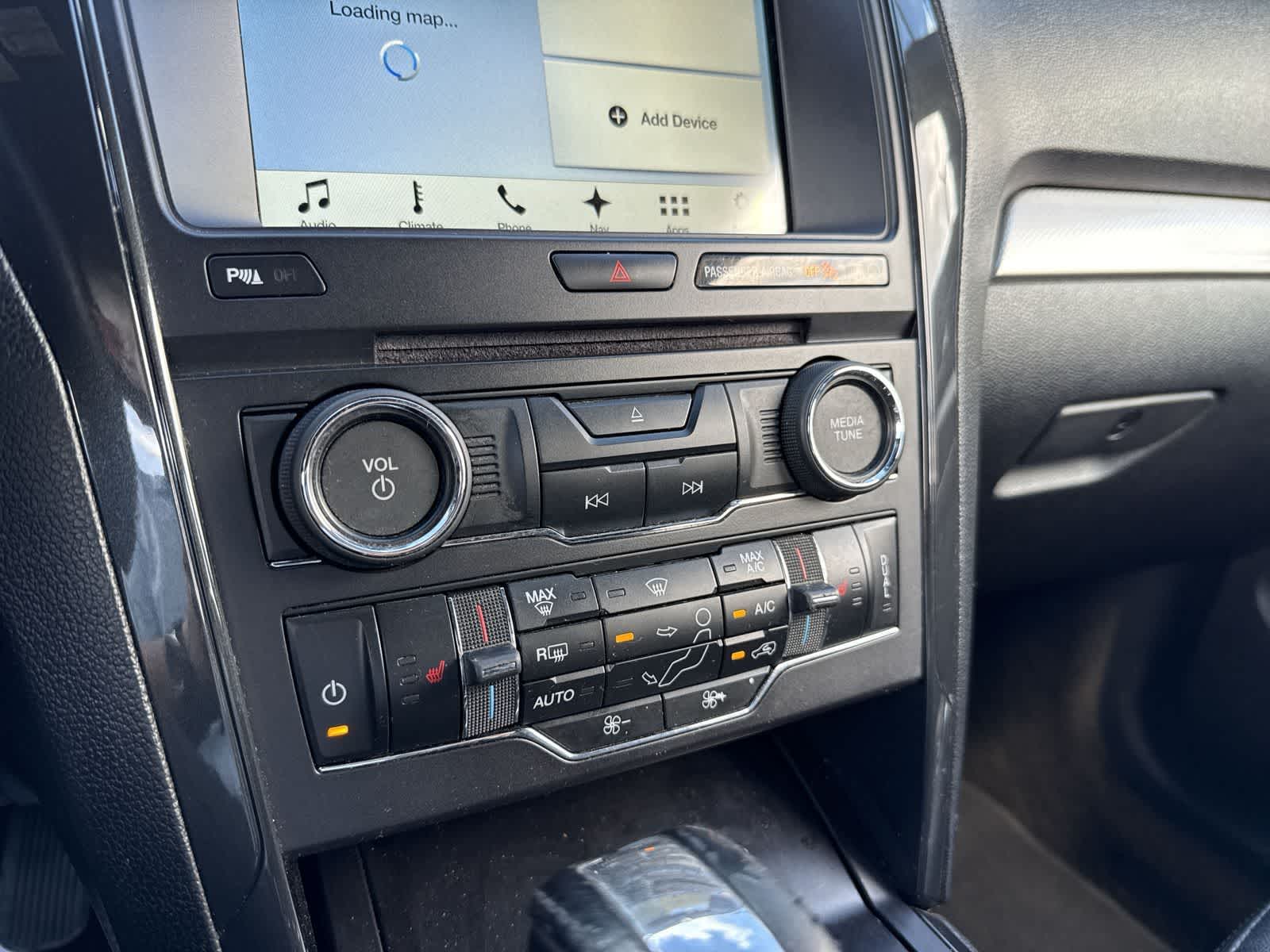 Thumbnail: 2017 Ford Explorer - 33