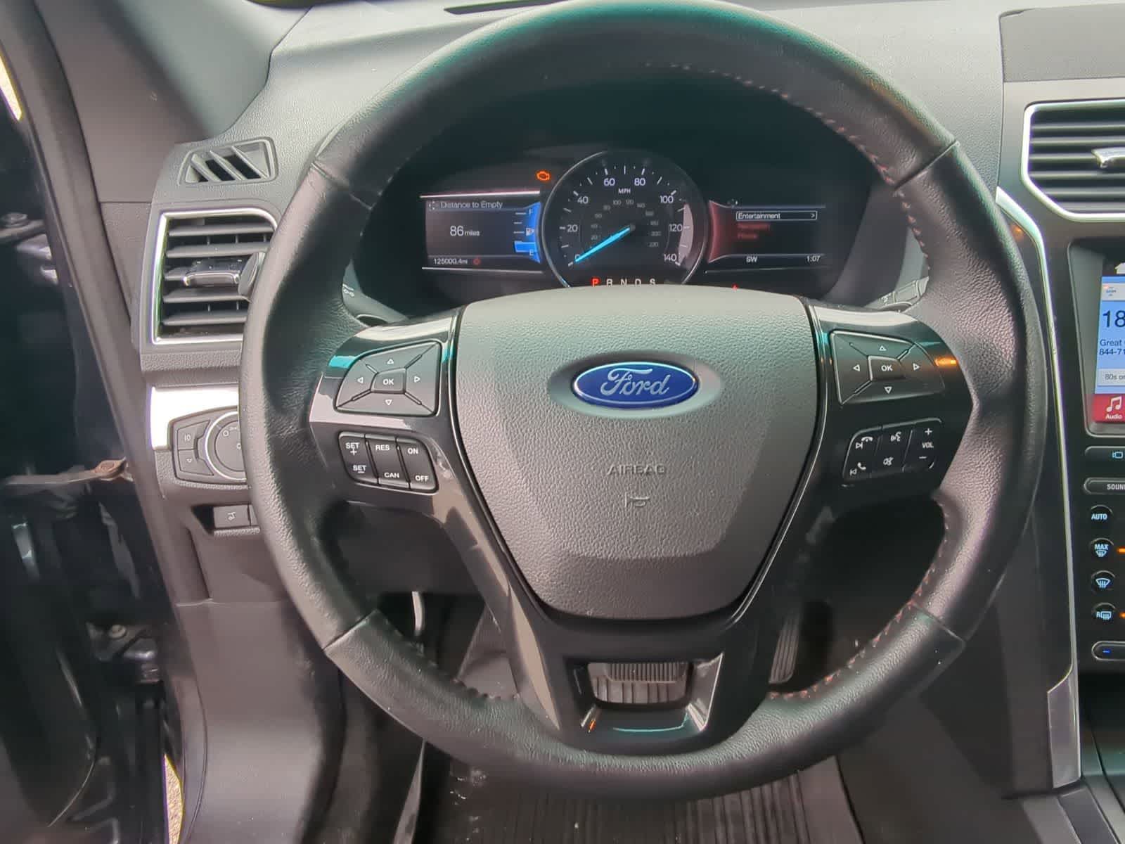 Thumbnail: 2017 Ford Explorer - 31