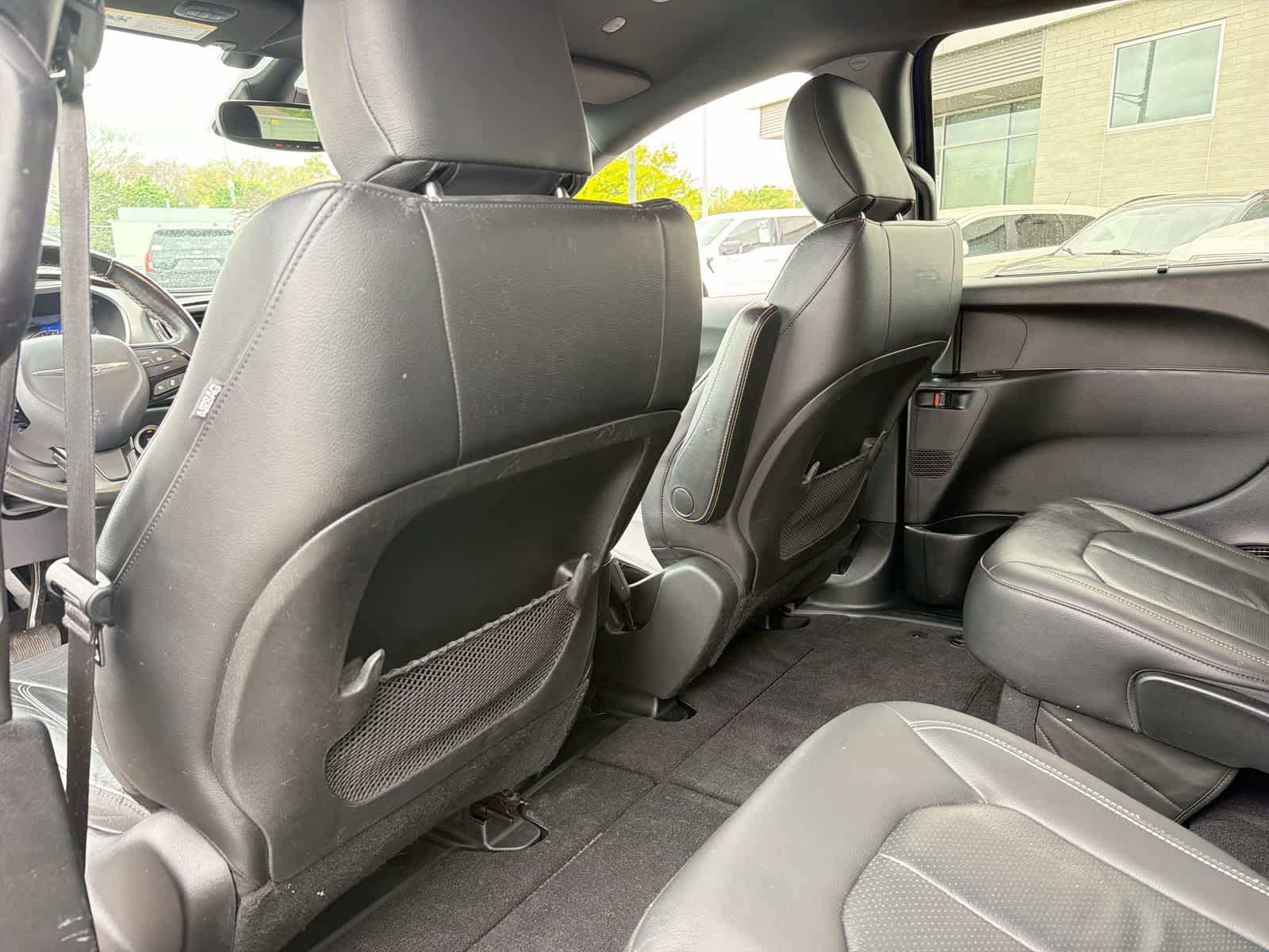 Thumbnail: 2020 Chrysler Pacifica - 24