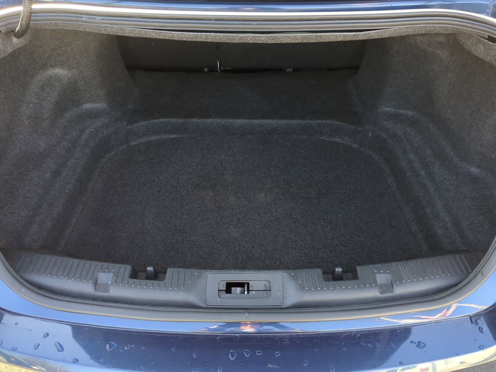 Thumbnail: 2016 Ford Taurus - 34