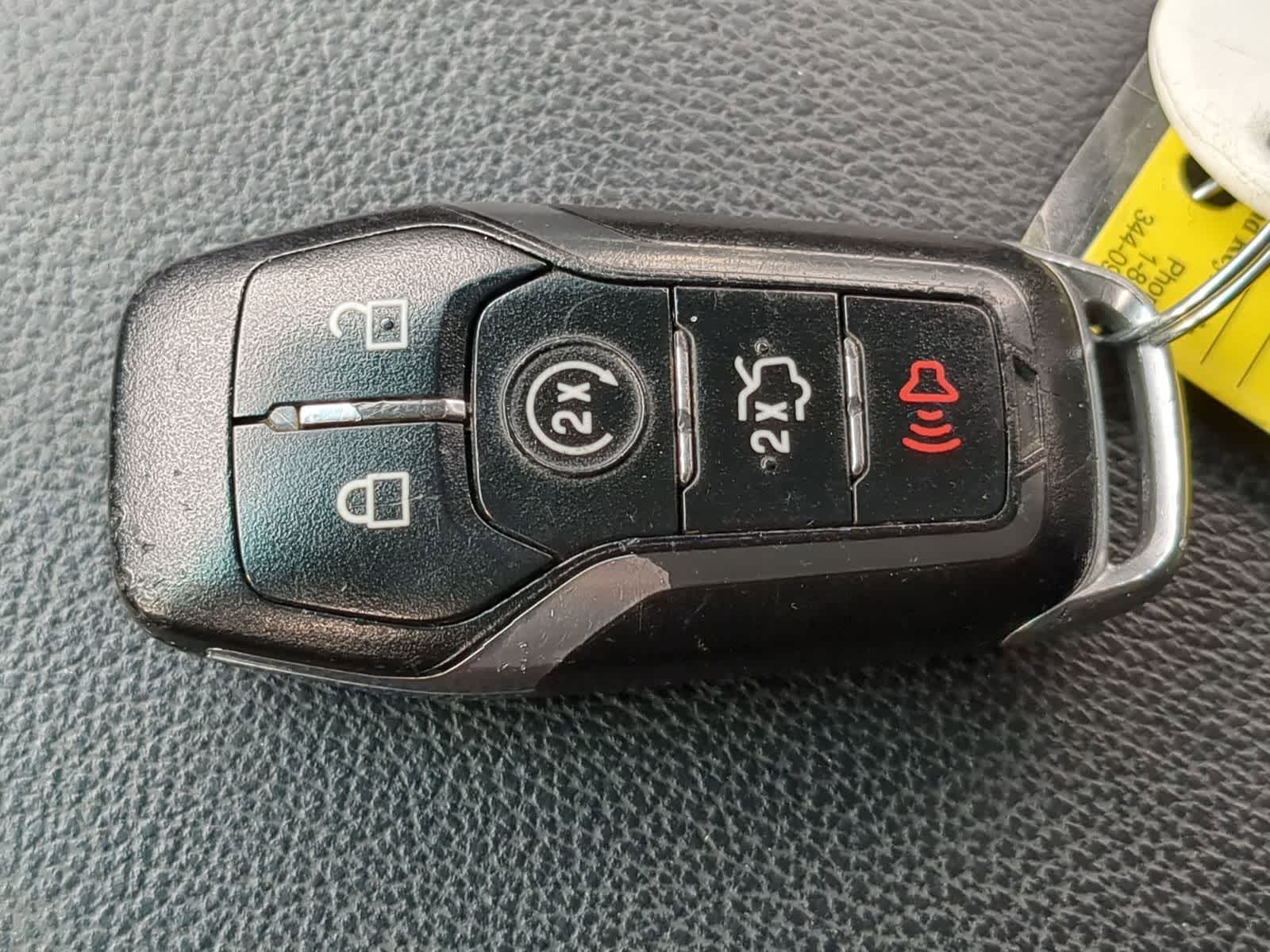 Thumbnail: 2016 Ford Explorer - 40