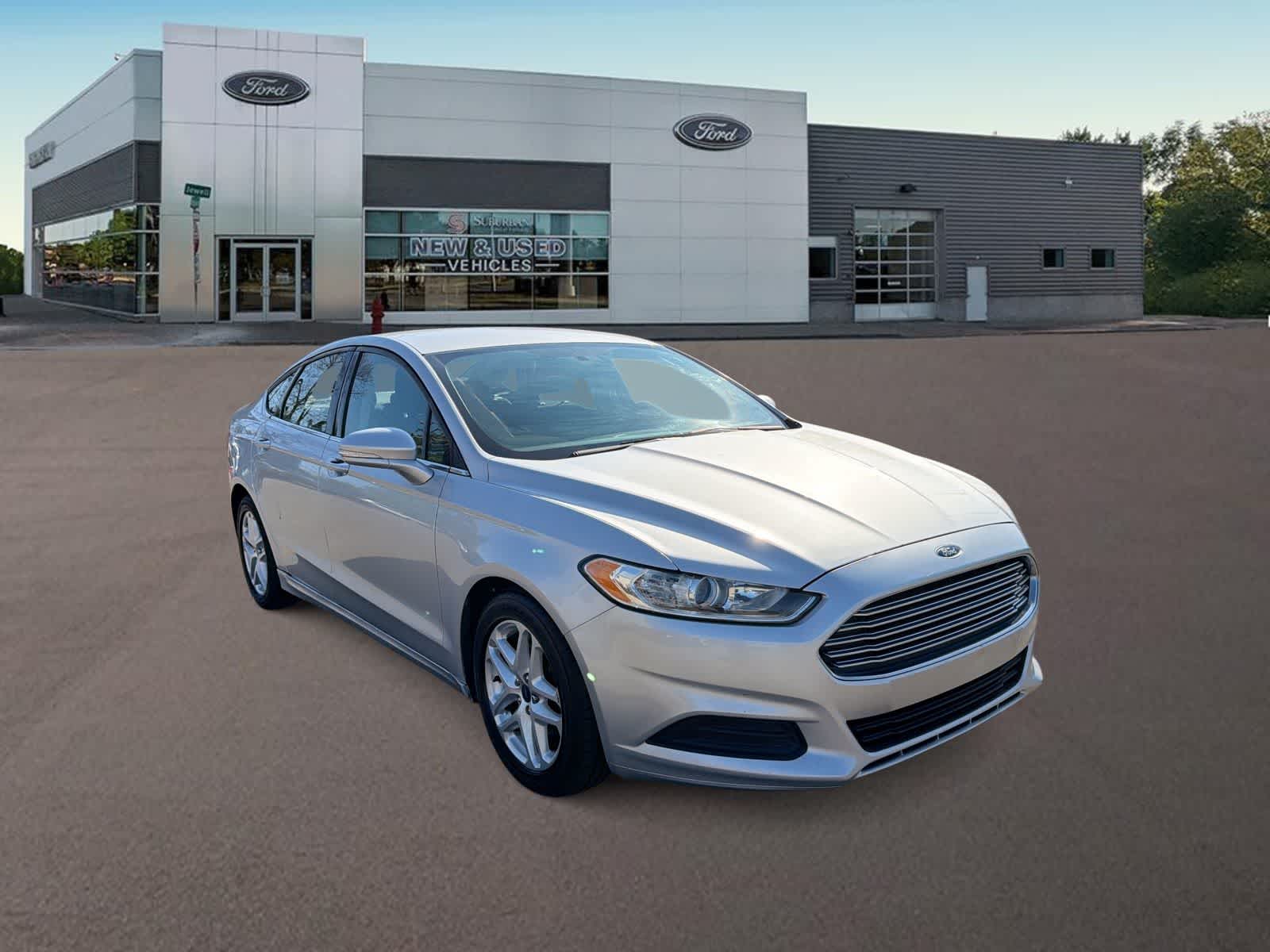 Thumbnail: 2016 Ford Fusion - 2