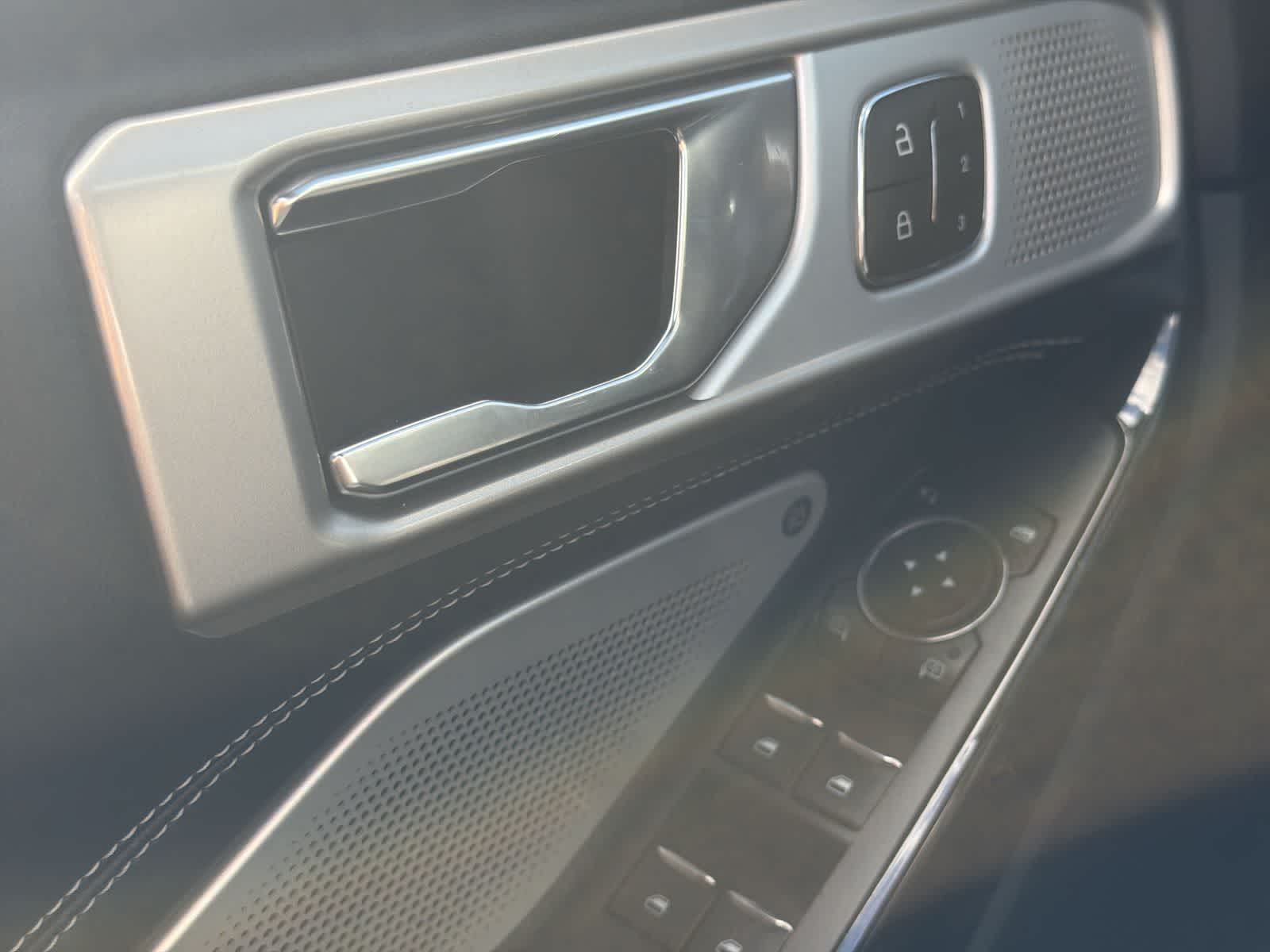 Thumbnail: 2024 Ford Explorer - 34