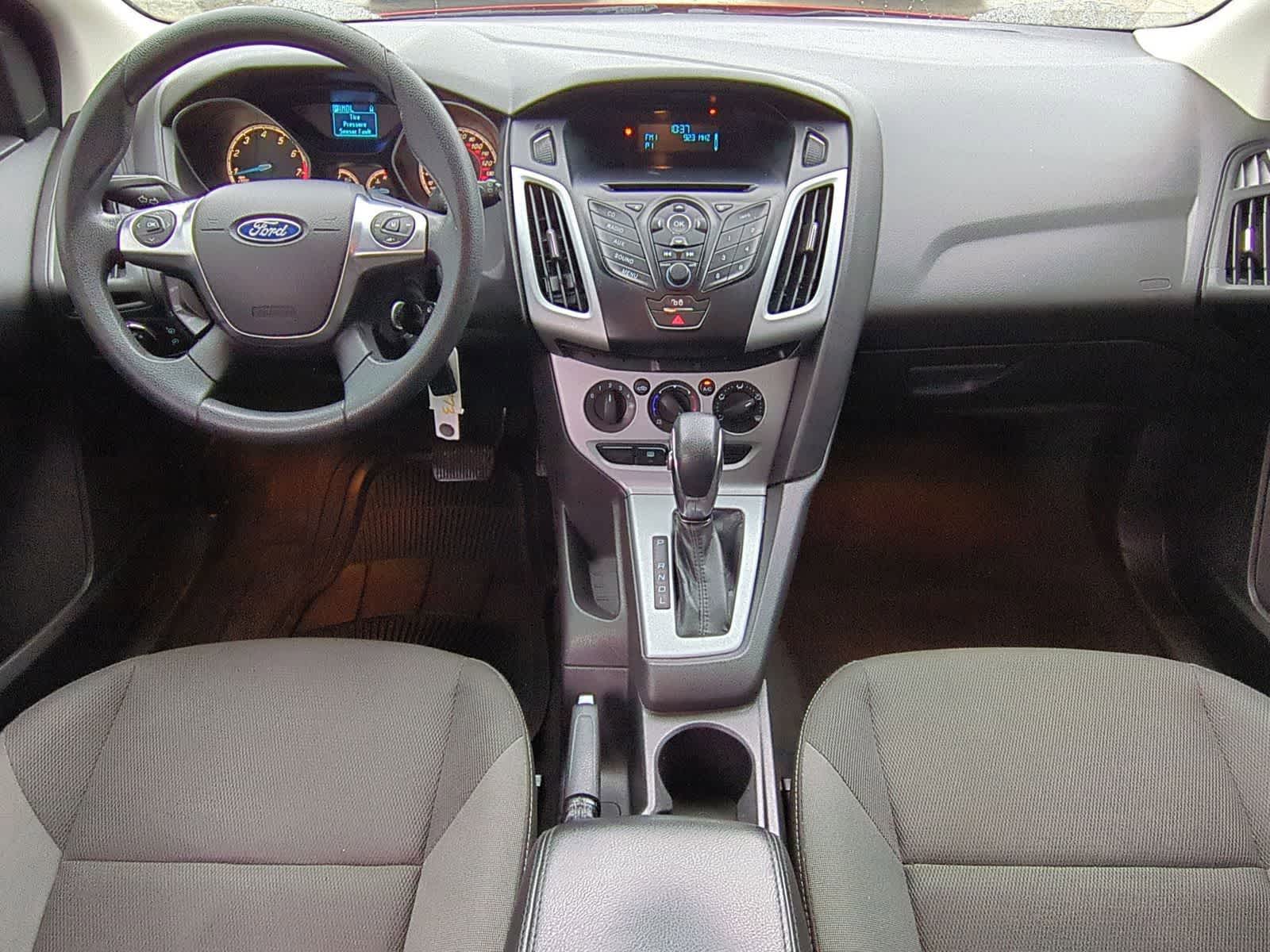 Thumbnail: 2012 Ford Focus - 17