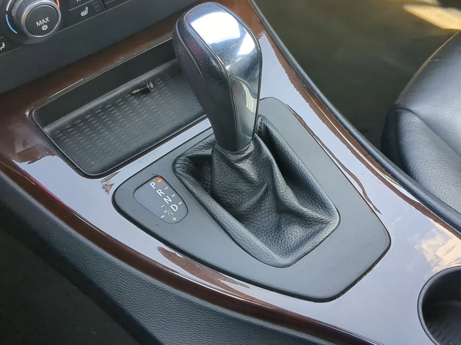 Thumbnail: 2010 BMW 3 Series - 34