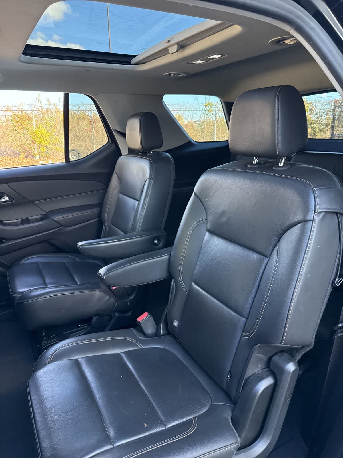 Thumbnail: 2020 Chevrolet Traverse - 26