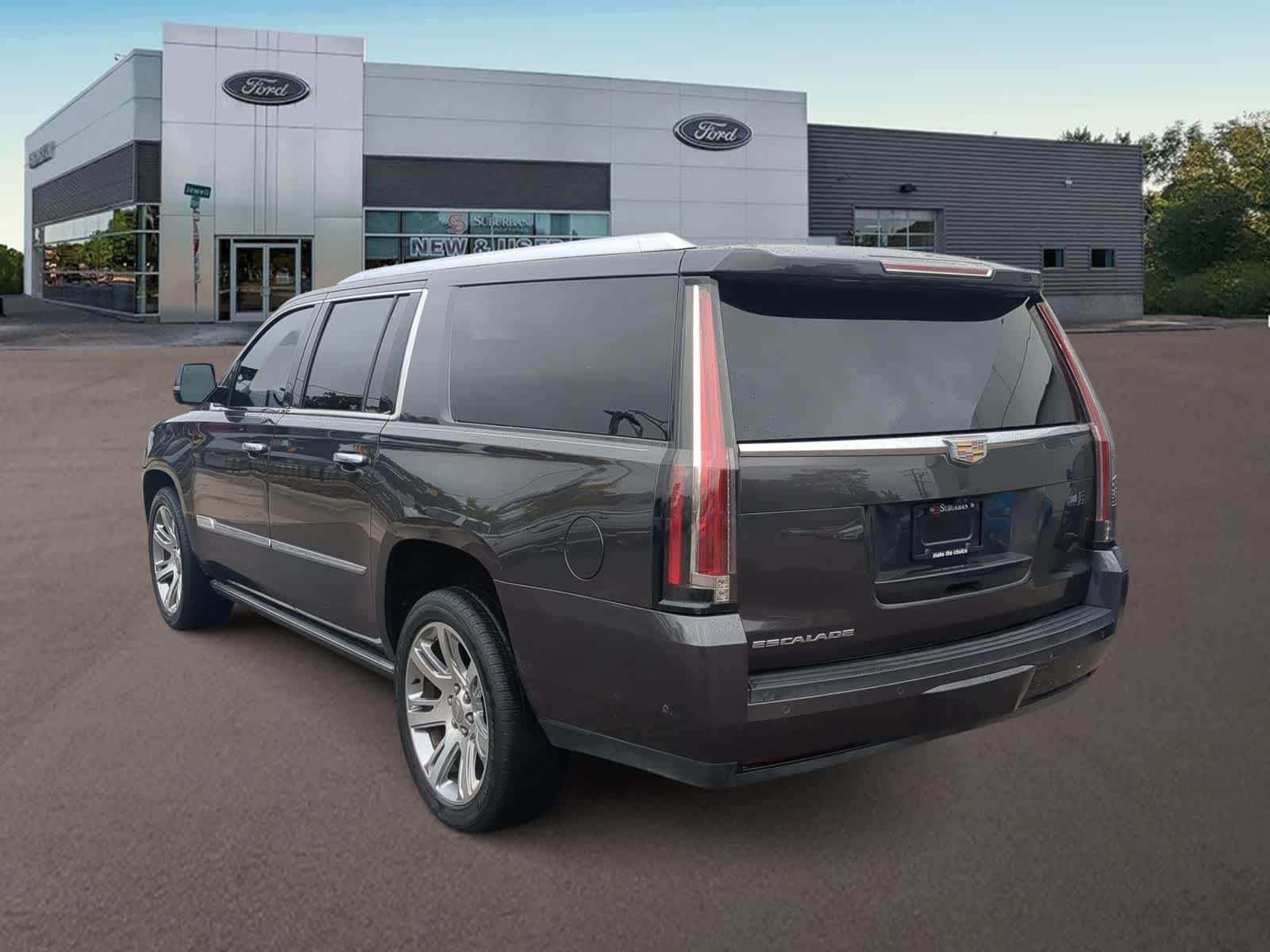 Thumbnail: 2017 Cadillac Escalade - 8