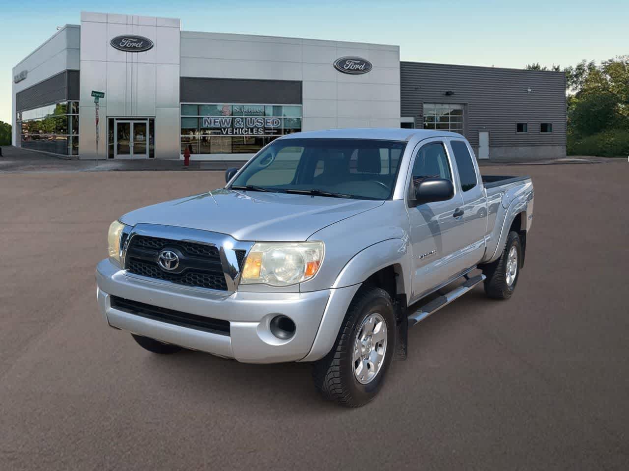 Thumbnail: 2011 Toyota Tacoma - 5