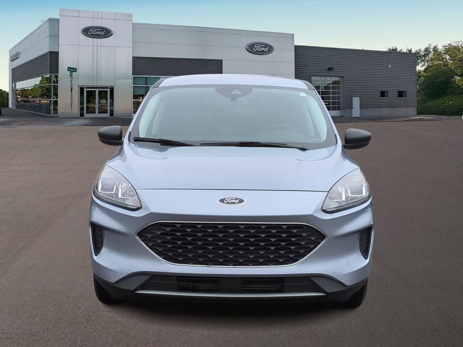 Thumbnail: 2022 Ford Escape - 3