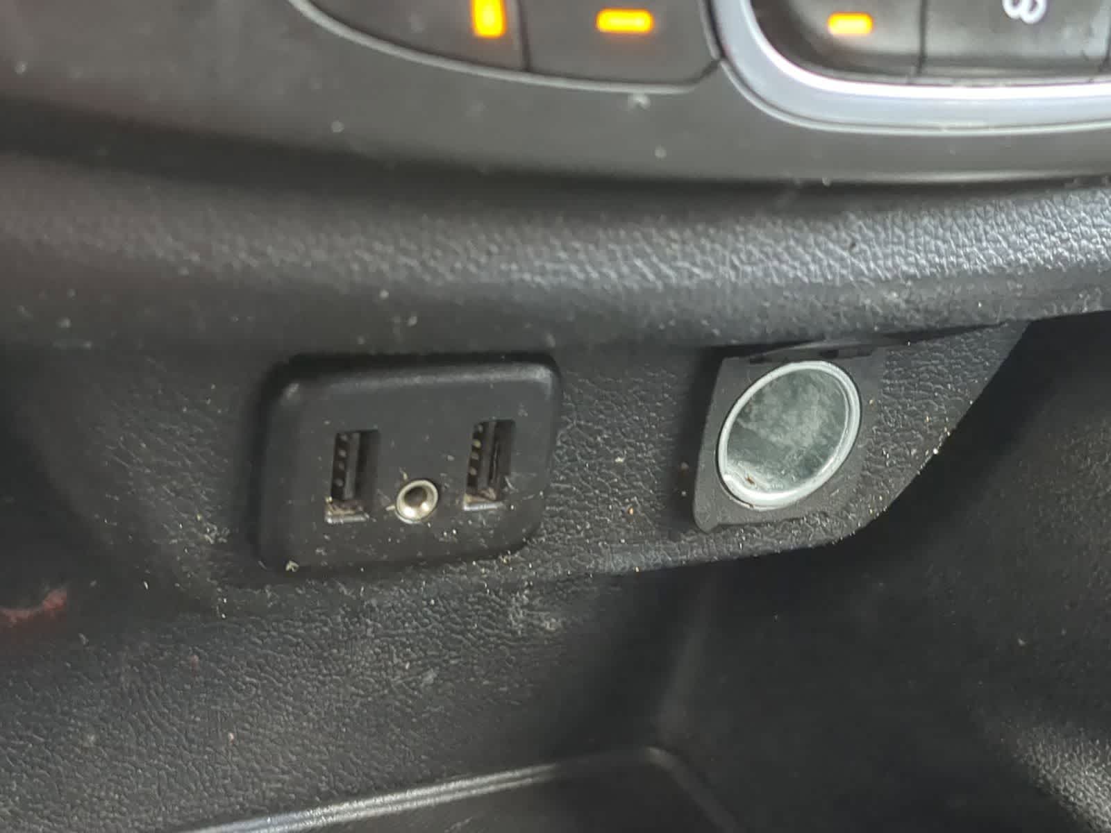 Thumbnail: 2019 Chevrolet Traverse - 35