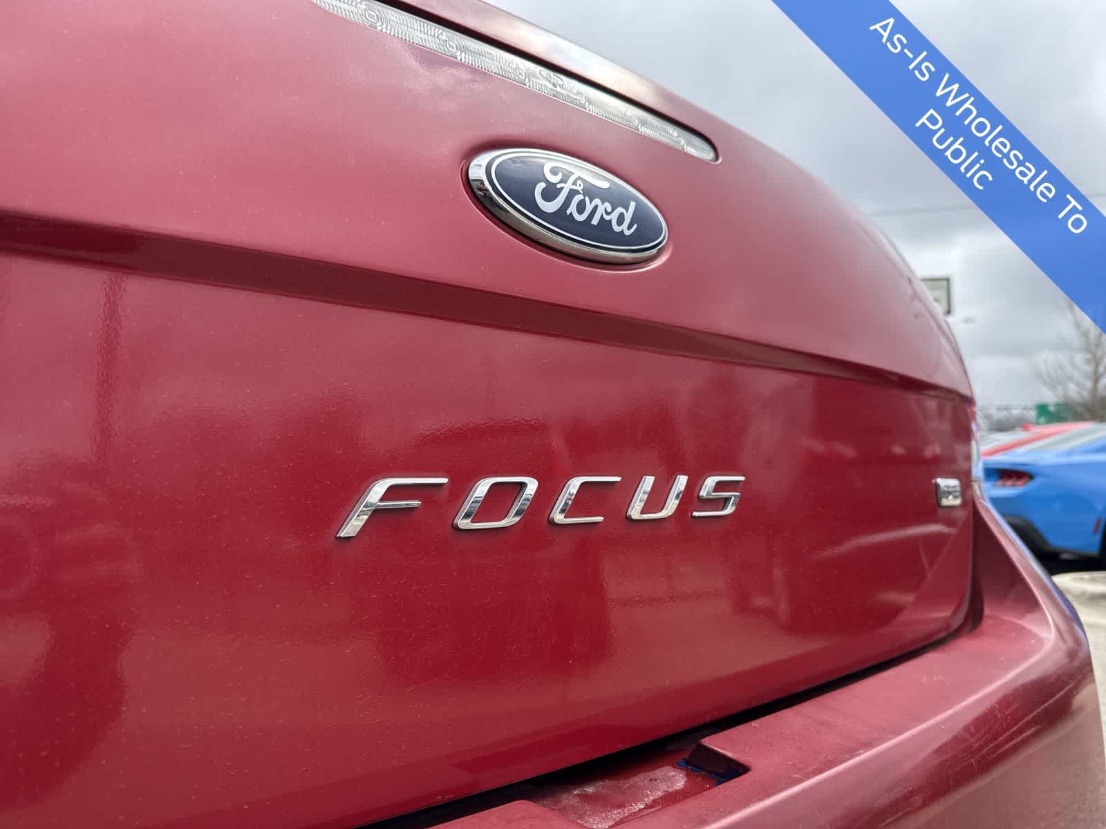 Thumbnail: 2011 Ford Focus - 14