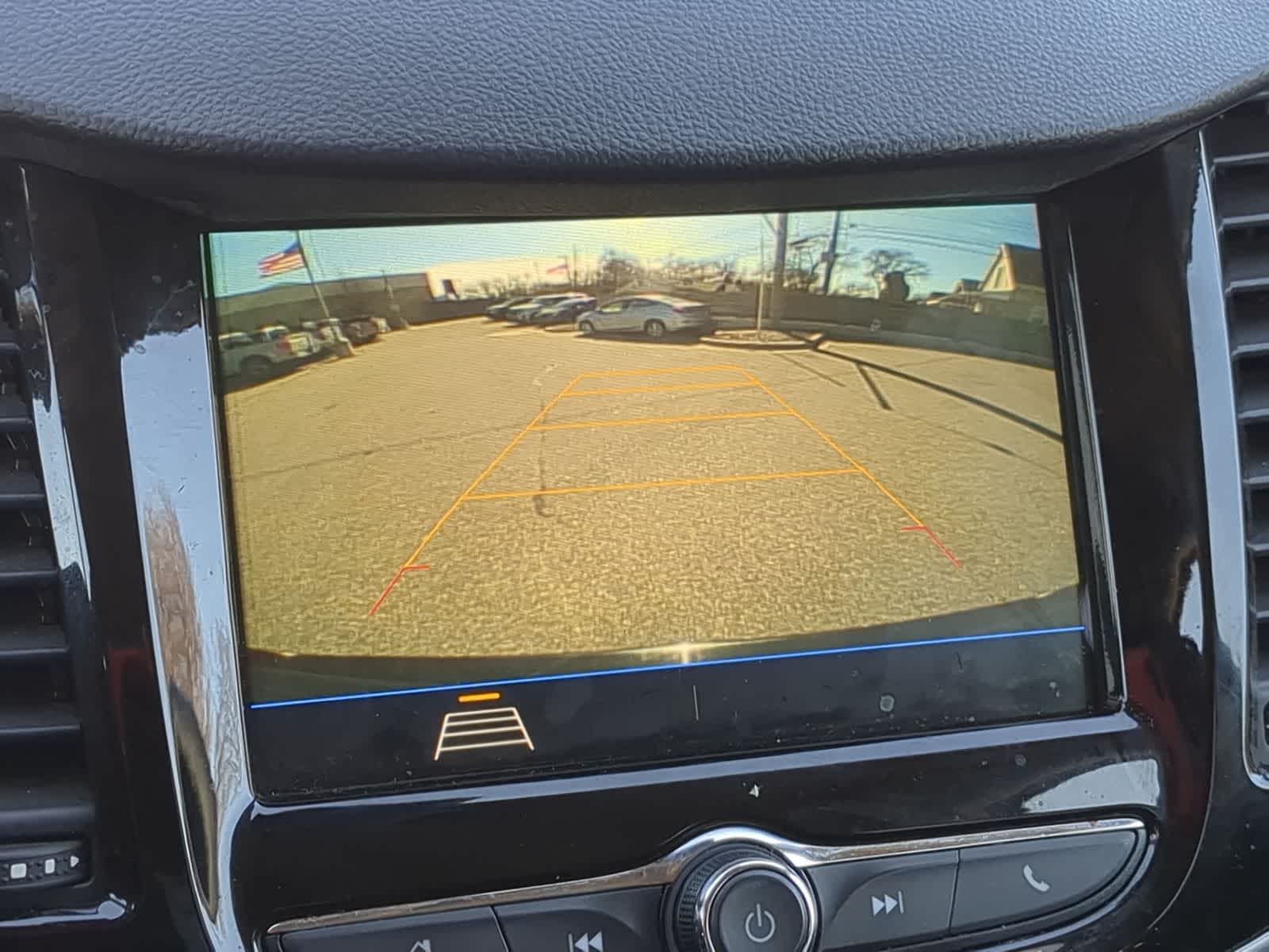 Thumbnail: 2019 Chevrolet Trax - 29