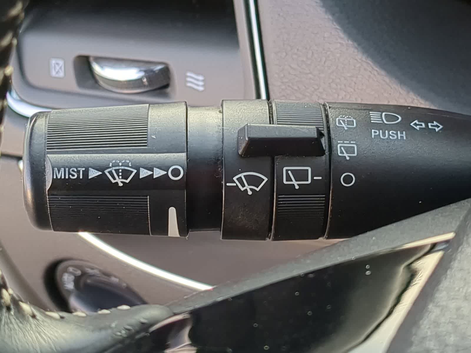 Thumbnail: 2017 Dodge Grand Caravan - 33