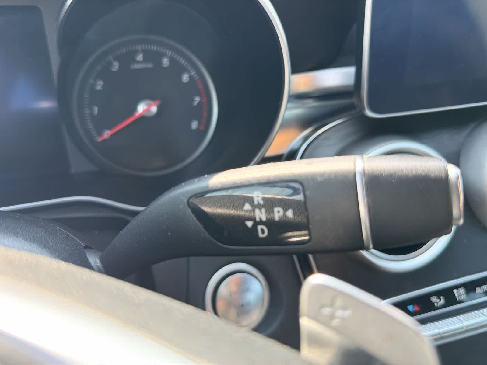 Thumbnail: 2015 Mercedes-Benz C-Class - 36