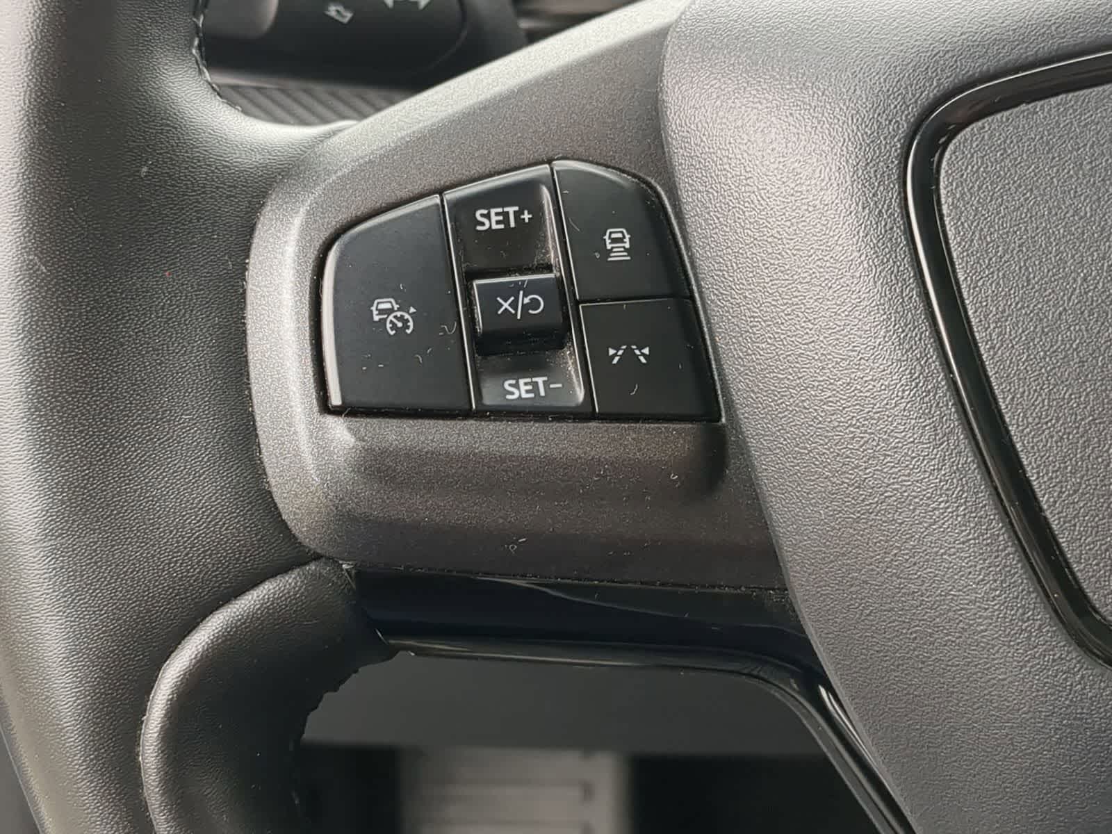 2021 Ford Mustang Mach-E Premium 28